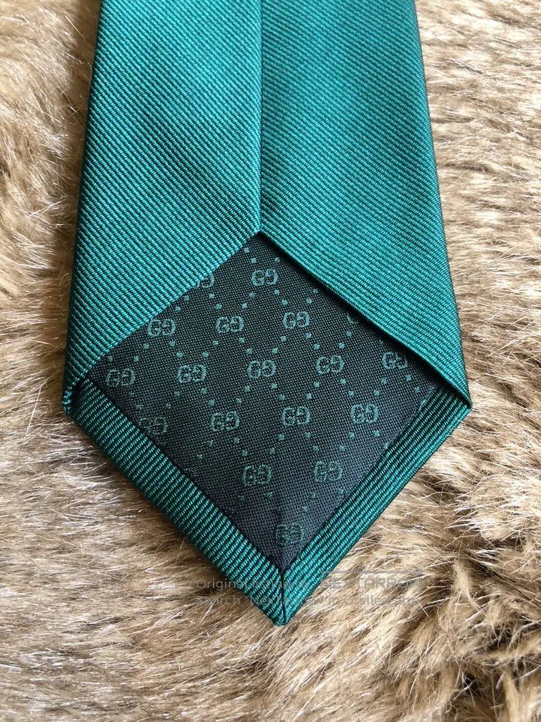 Gucci Gucci Wolf Head Green Silk Tie Size ONE SIZE - 5 Thumbnail