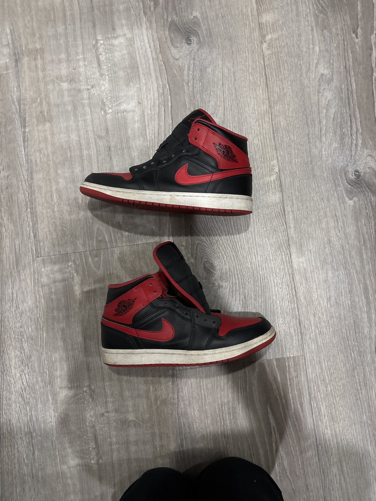 Jordan Brand Jordan 1 Mid - Alternate Bred (2022) Size US 8 / EU 41 - 1 Thumbnail