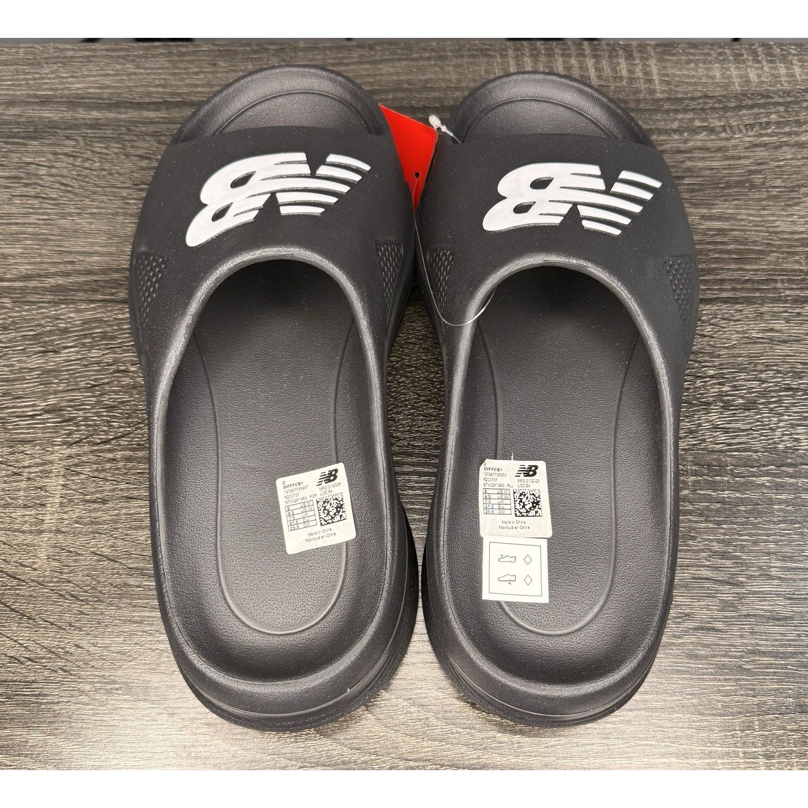 New Balance FuelCell SL Slides Black White Men display picture 1