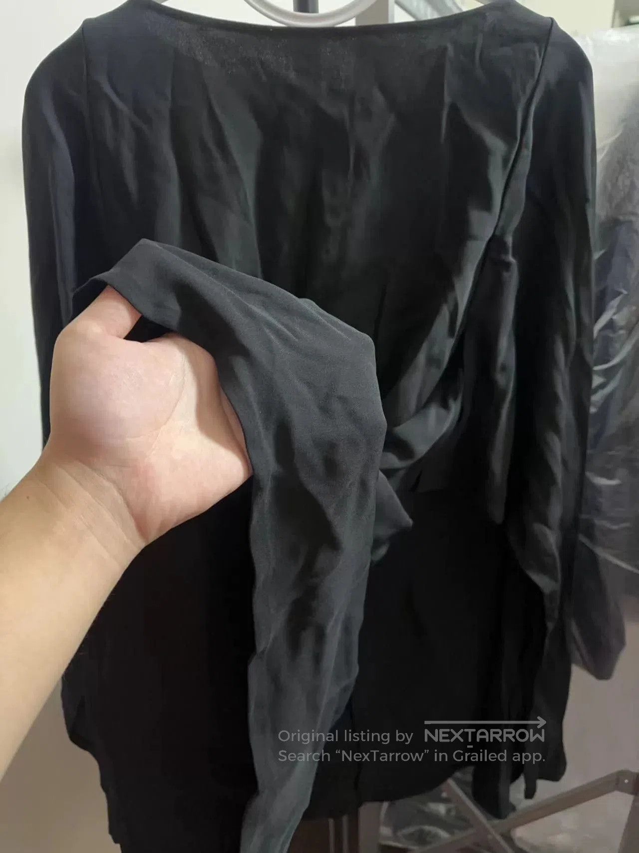 Valentino Valentino Women's Black Crew Neck T-shirt. Size US M / EU 48-50 / 2 - 6 Thumbnail