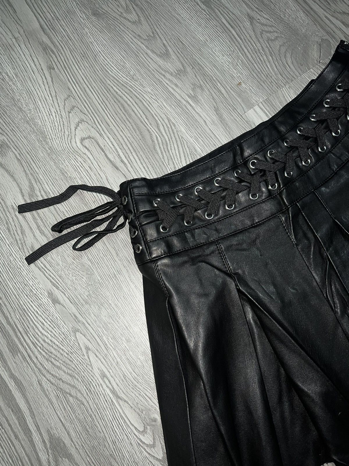 Current Mood Current mood pleated mini skirt 🖤➕ Size 25" / US 0 / IT 36 - 5 Thumbnail