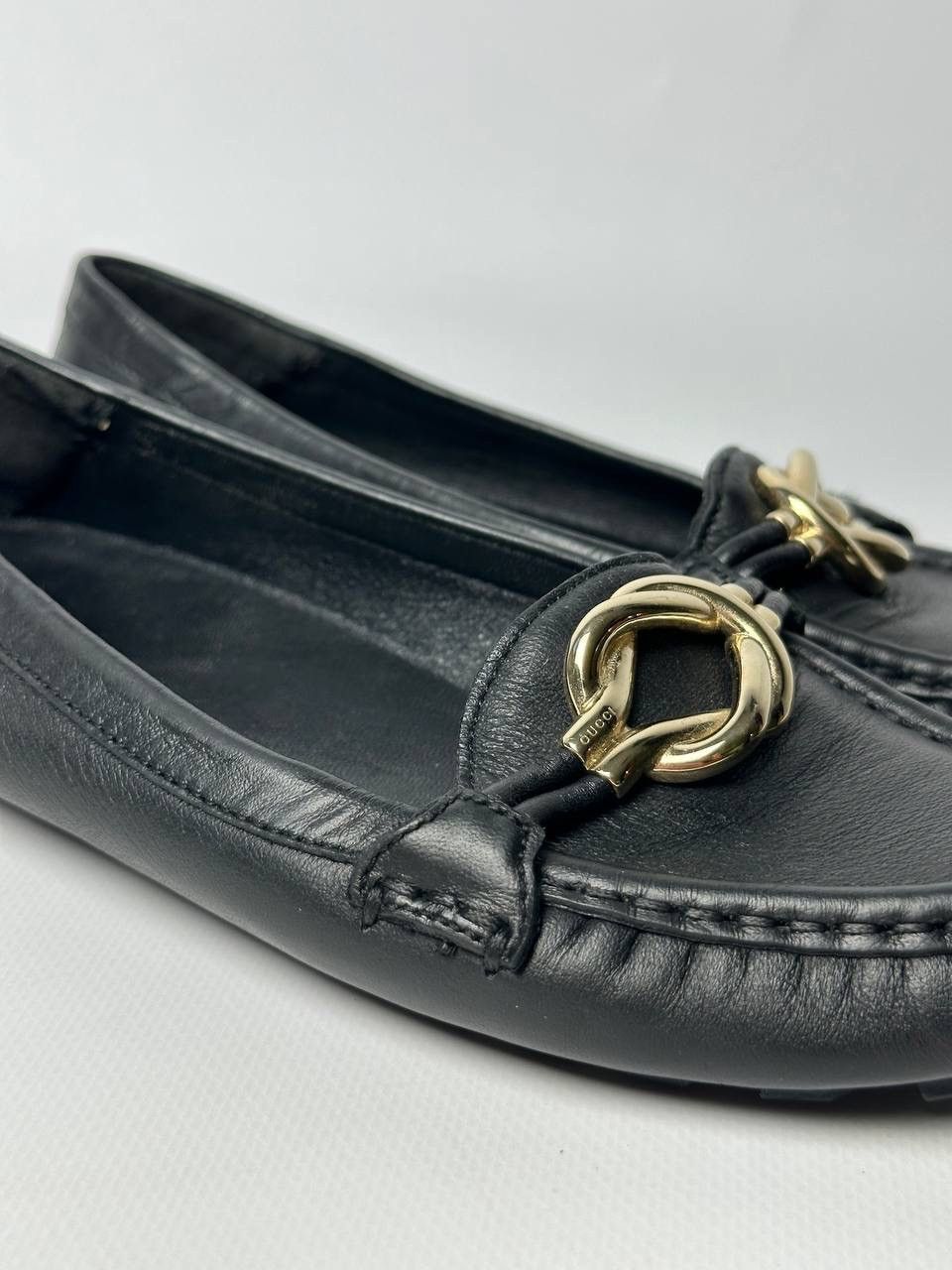 Gucci Gucci Loafers Driving Mocassins Gold Knot Detail Leather Size US 6 / IT 36 - 8 Thumbnail