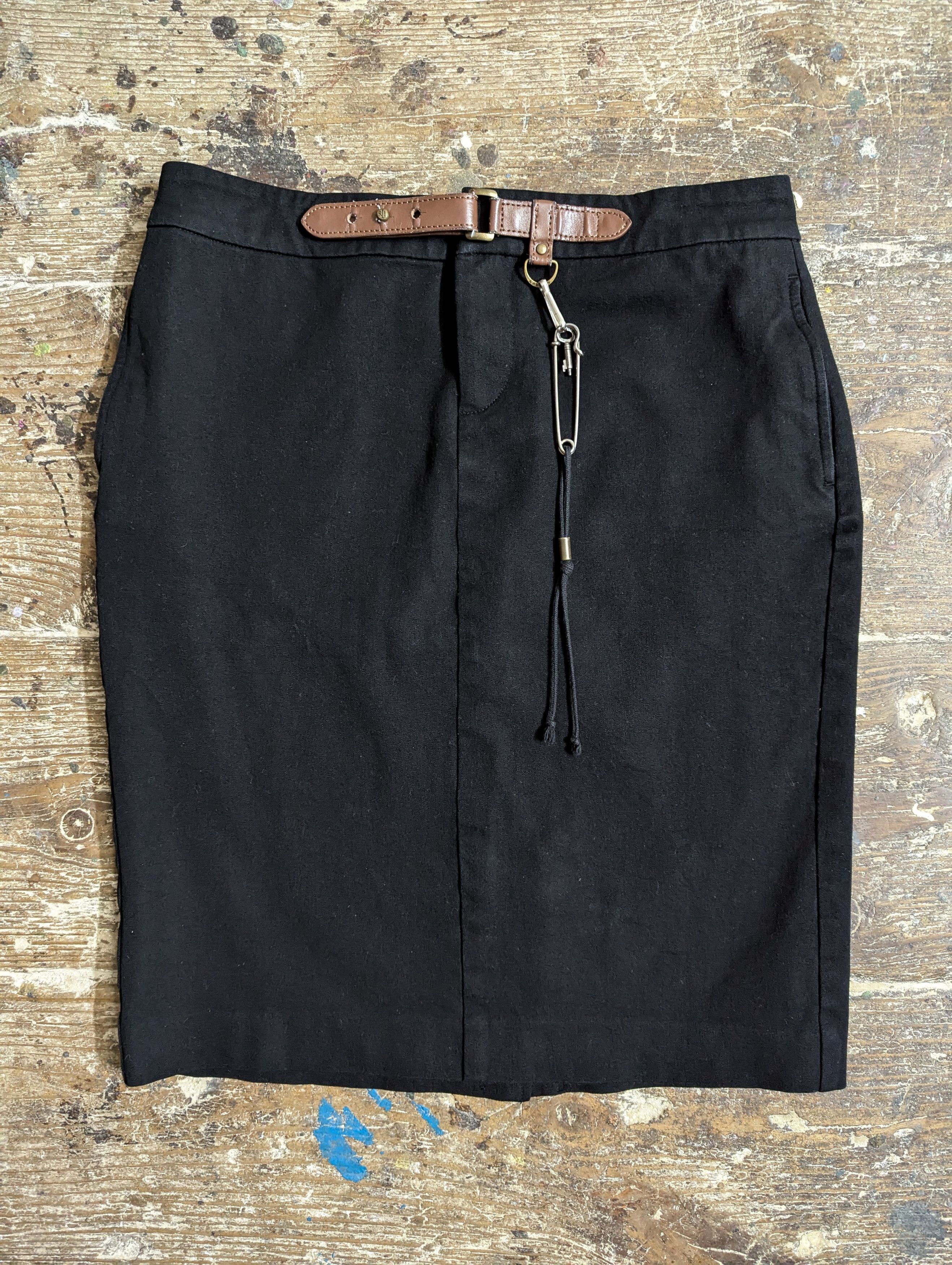 Lauren Ralph Lauren 00s Lauren Ralph Lauren Buckle Details Mini Skirt Size 28" / US 6 / IT 42 - 1 Thumbnail