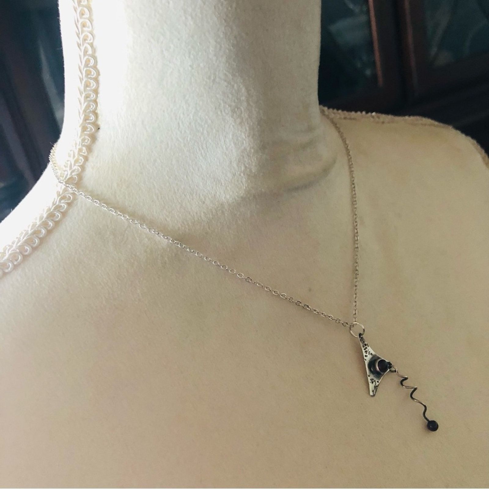 Handmade Handcrafted pyrope garnet sterling pendant on chain necklace Size ONE SIZE - 3 Thumbnail