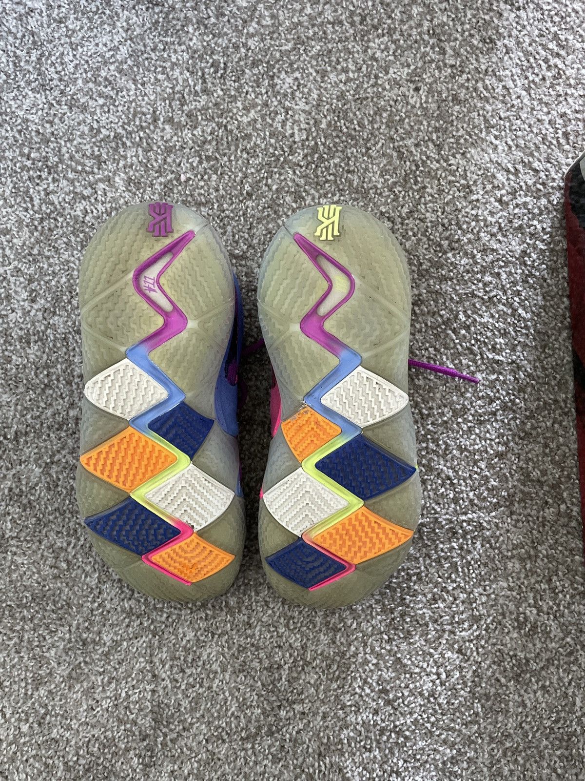 Nike Kyrie 4 Confetti Size US 11 / EU 44 - 5 Thumbnail