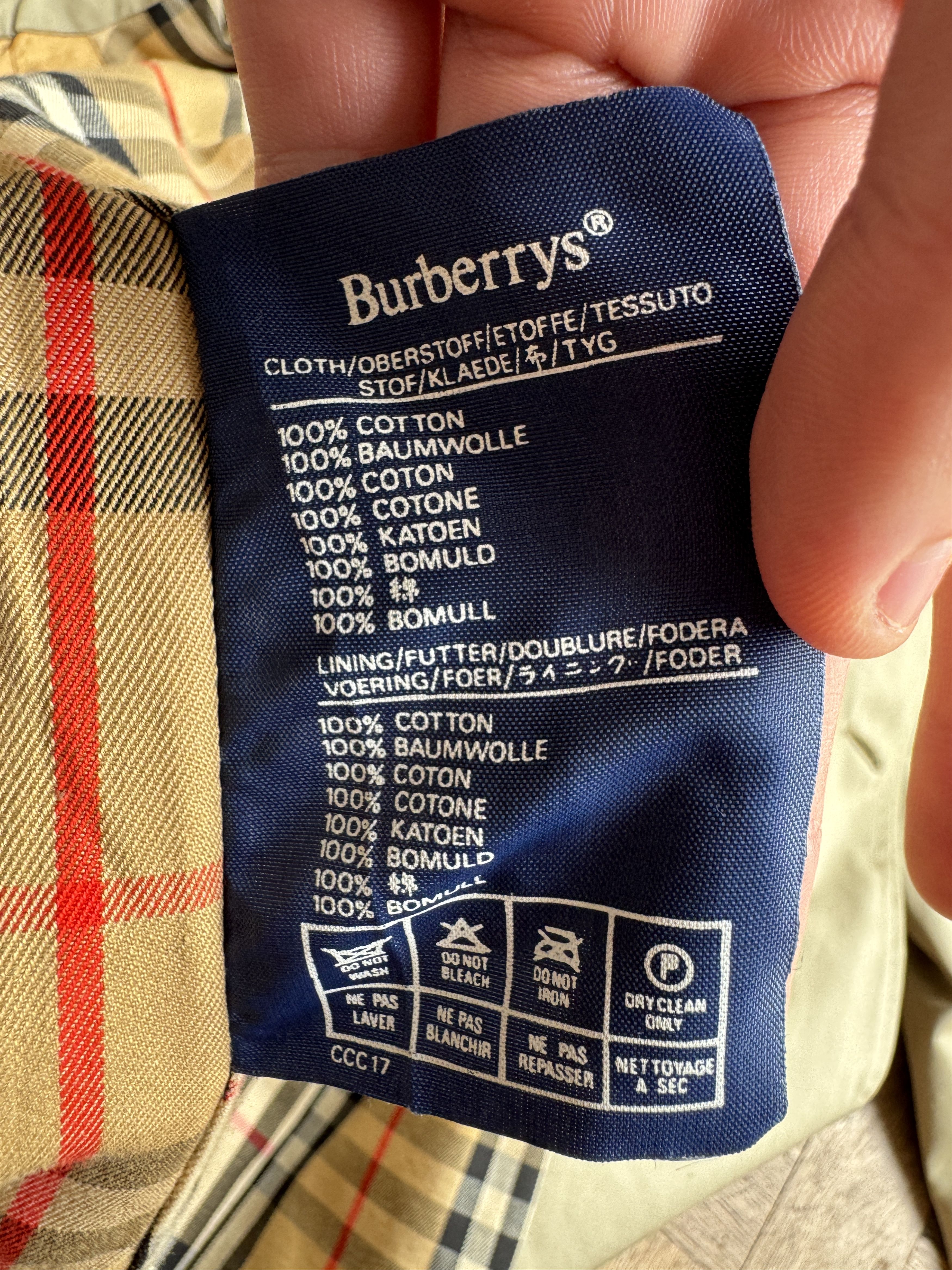 Burberry Burberrys’ Trench Coat (Classic Nova Check Lining) Size US L / EU 52-54 / 3 - 10 Thumbnail