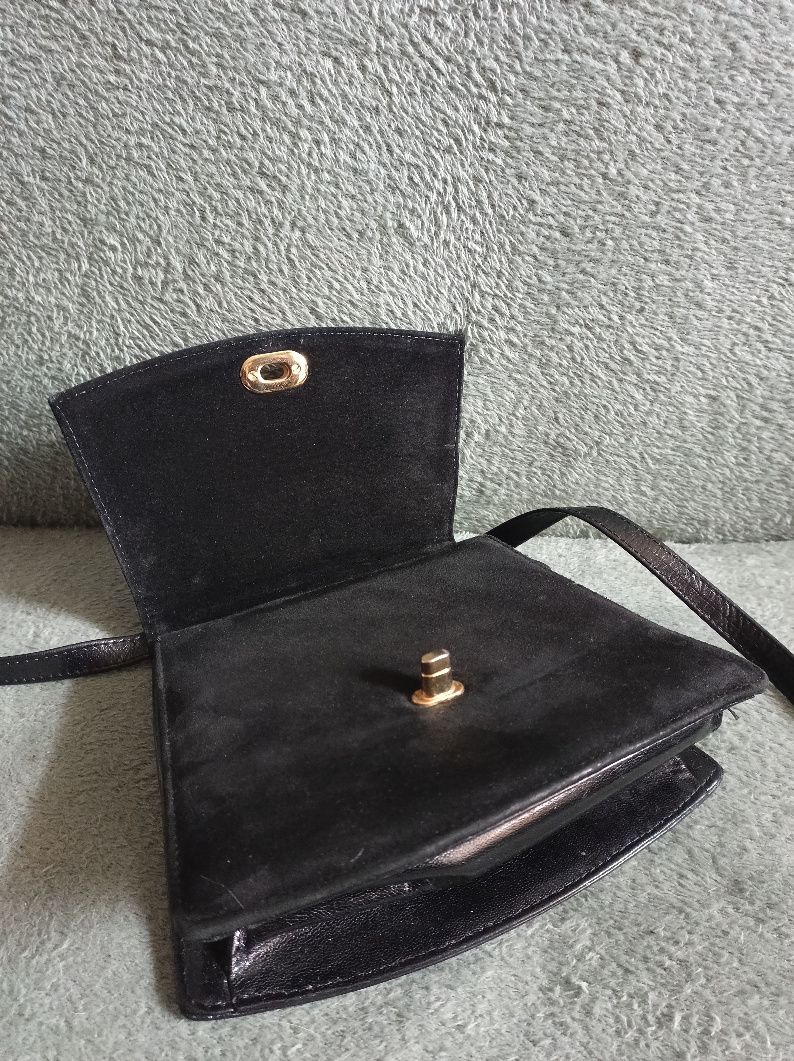 Bally BALLY Black Suede Leather Crossbody Shoulder Bag Size ONE SIZE - 4 Thumbnail