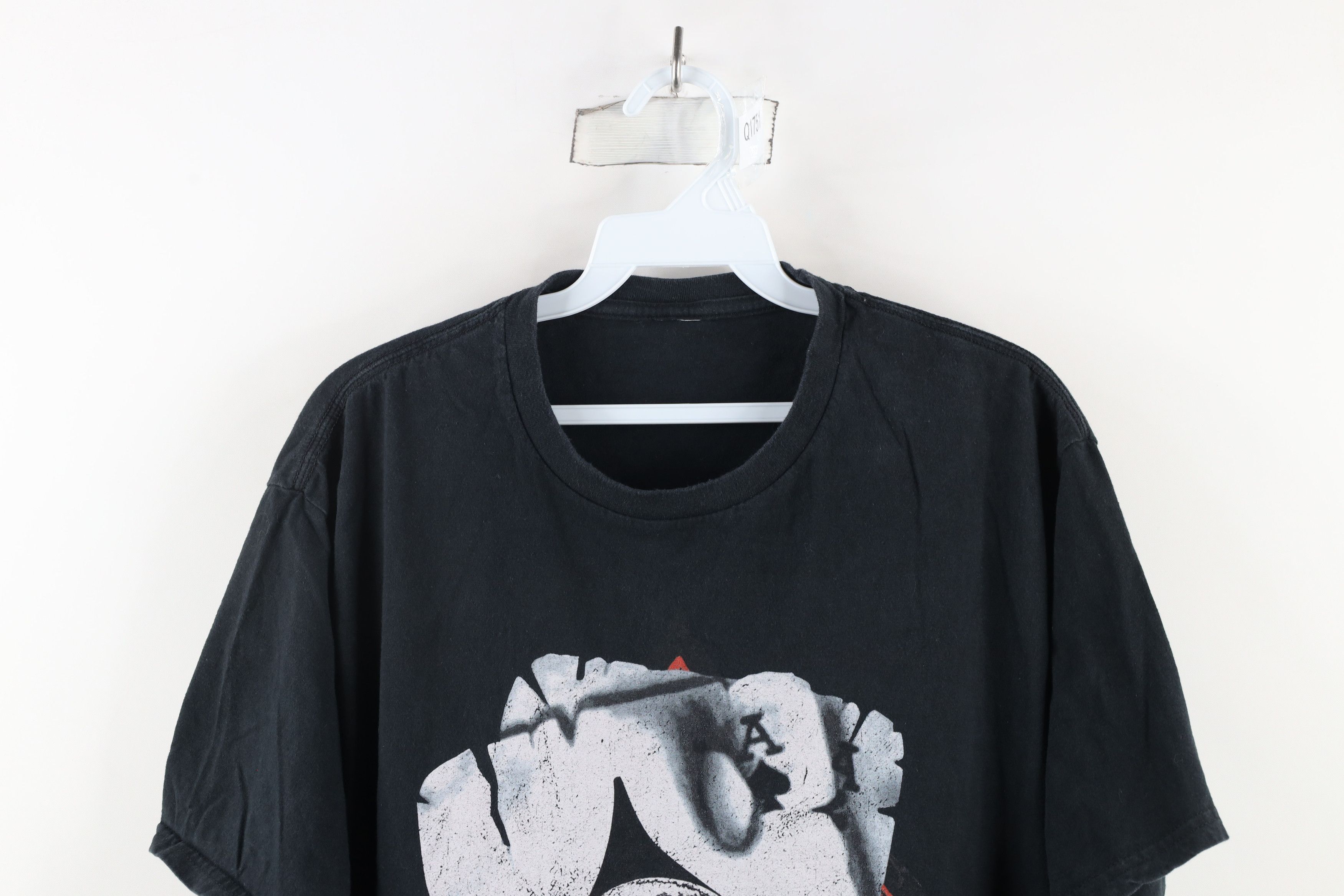 Vintage Vintage Y2K Streetwear Skull Dice Poker MMA Fighting T-Shirt Size US L / EU 52-54 / 3 - 2 Thumbnail