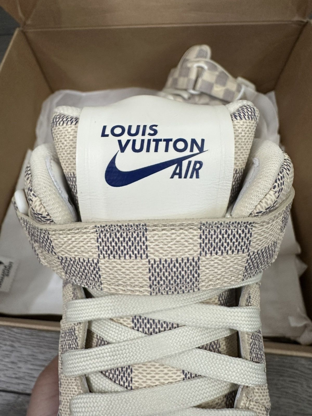 Louis Vuitton Louis Vuitton AF1 Mid Graffiti DS Size 7.5 Size US 7.5 / EU 40-41 - 13 Thumbnail