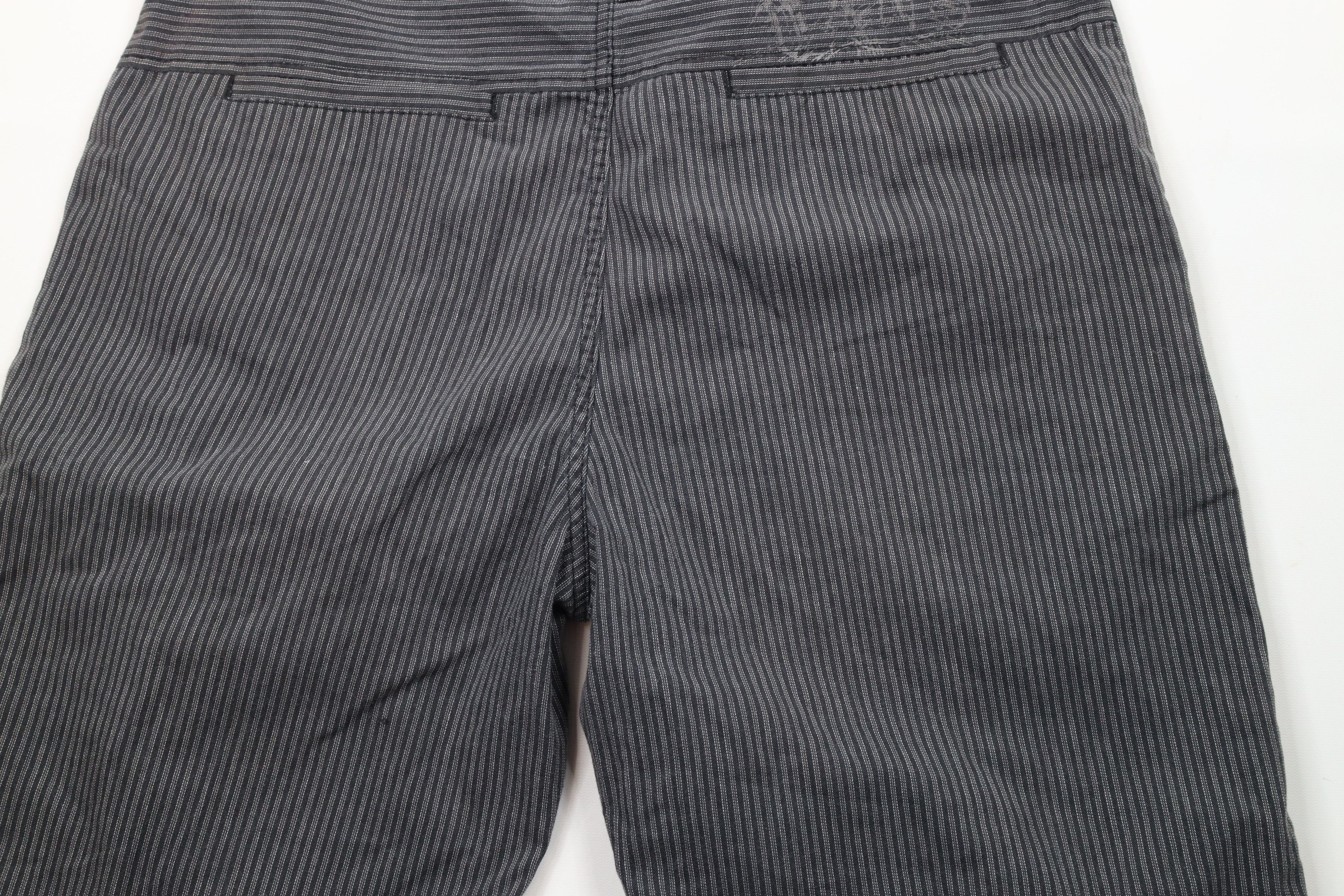 Vans × Vintage Vintage Vans Skateboarding Out Striped Loose Fit Shorts Gray Size US 38 / EU 54 - 12 Thumbnail