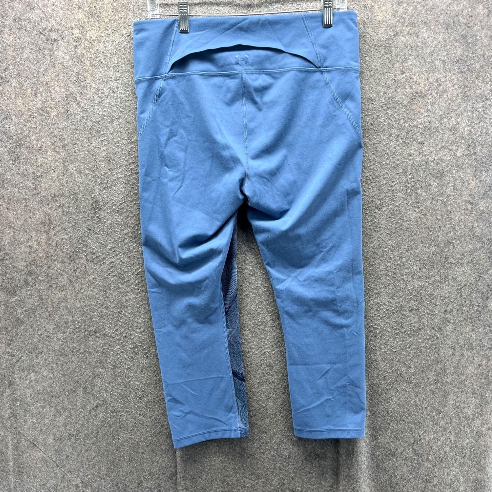 Under Armour Under Armour Leggings Womens Large Blue Geometric Print Capri Gym Workout Size 36" / US 14 / IT 50 - 2 Thumbnail