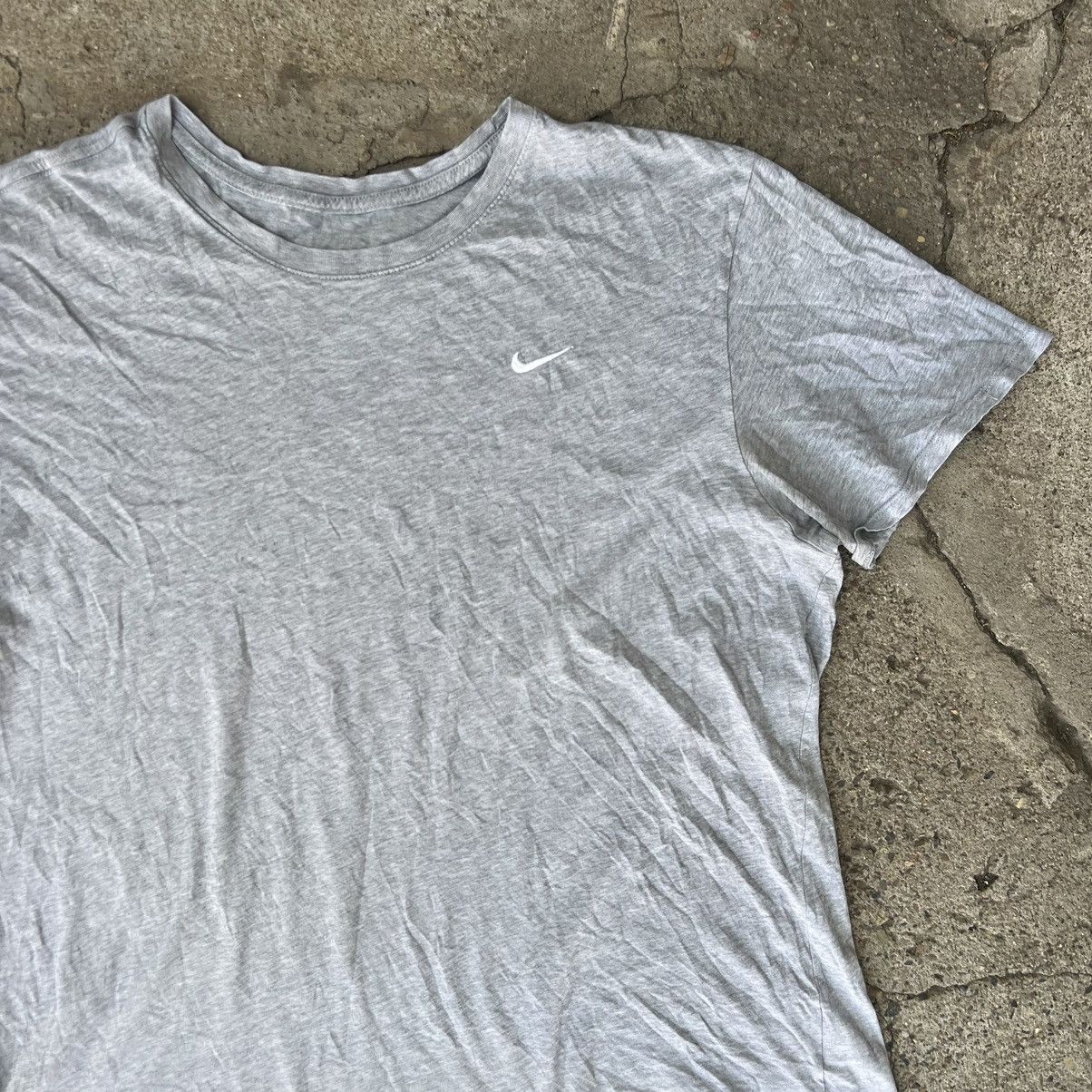 Nike × Vintage 1990’s Vintage Nike Faded T Shirt Nike Tee Size US XL / EU 56 / 4 - 3 Thumbnail