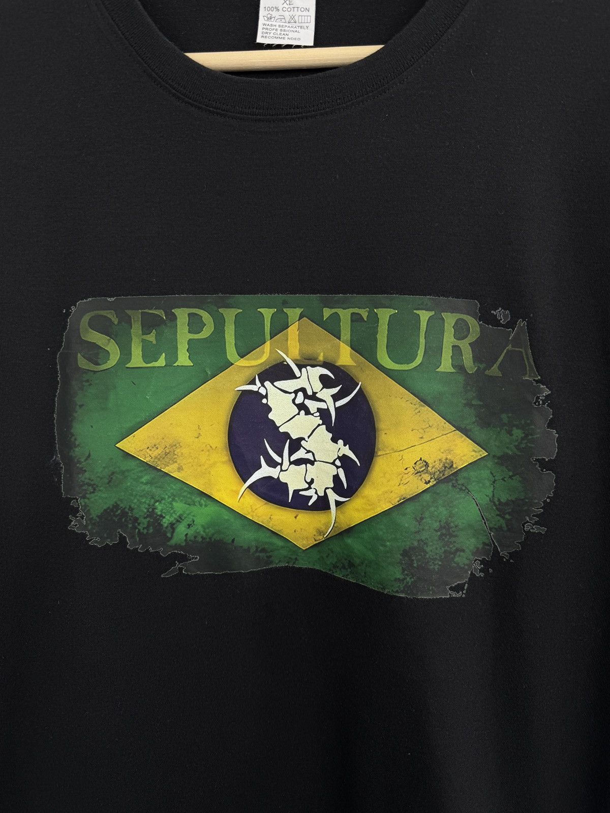 Band Tees 🇧🇷 Vintage Sepultura Rock Band T-Shirt Brazil Rare Retro Size US XL / EU 56 / 4 - 4 Thumbnail
