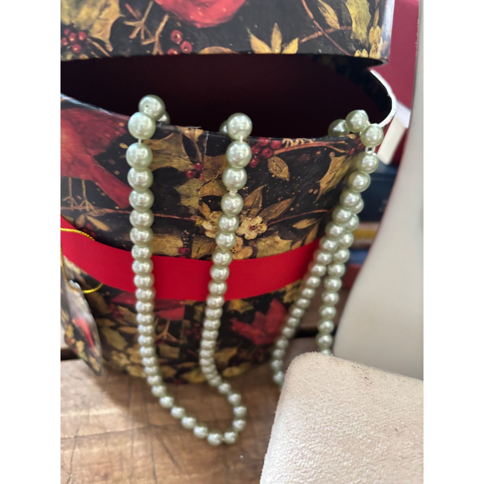 Other Gift box filled with Assorted Costume Jewelry Collection Wit Size ONE SIZE - 6 Thumbnail