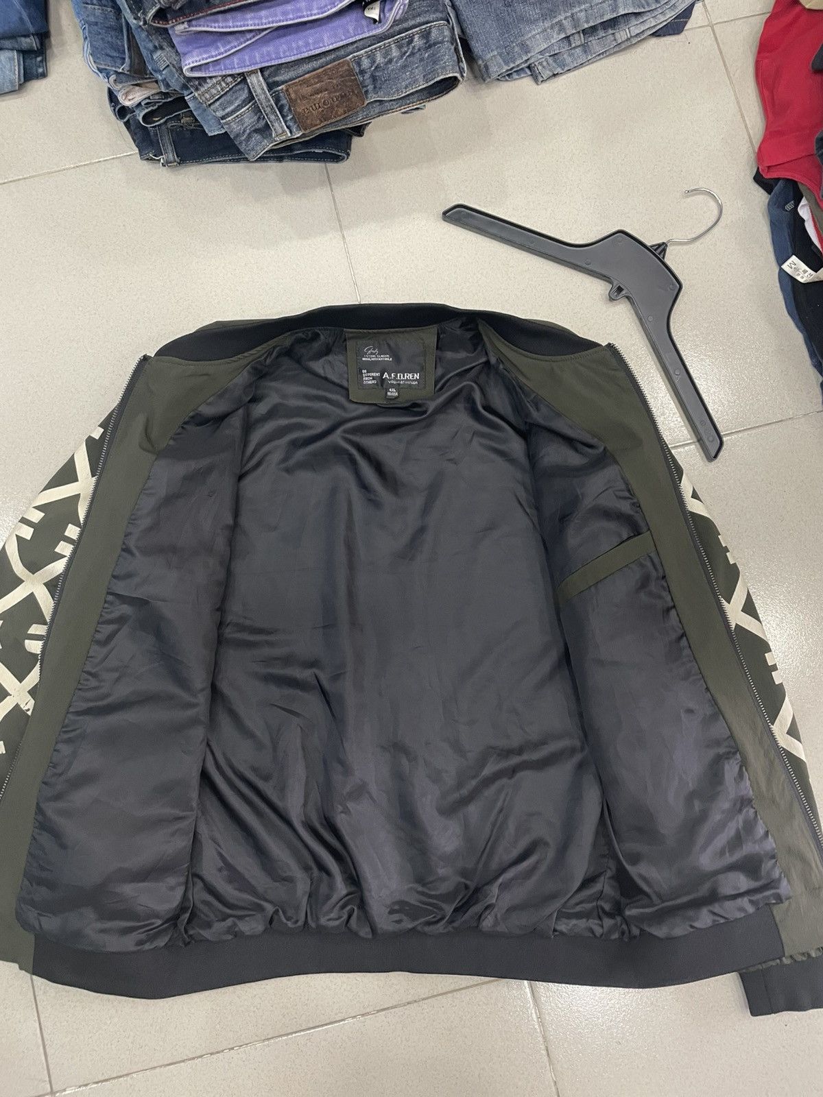 Other Good bomber Size US L / EU 52-54 / 3 - 7 Thumbnail