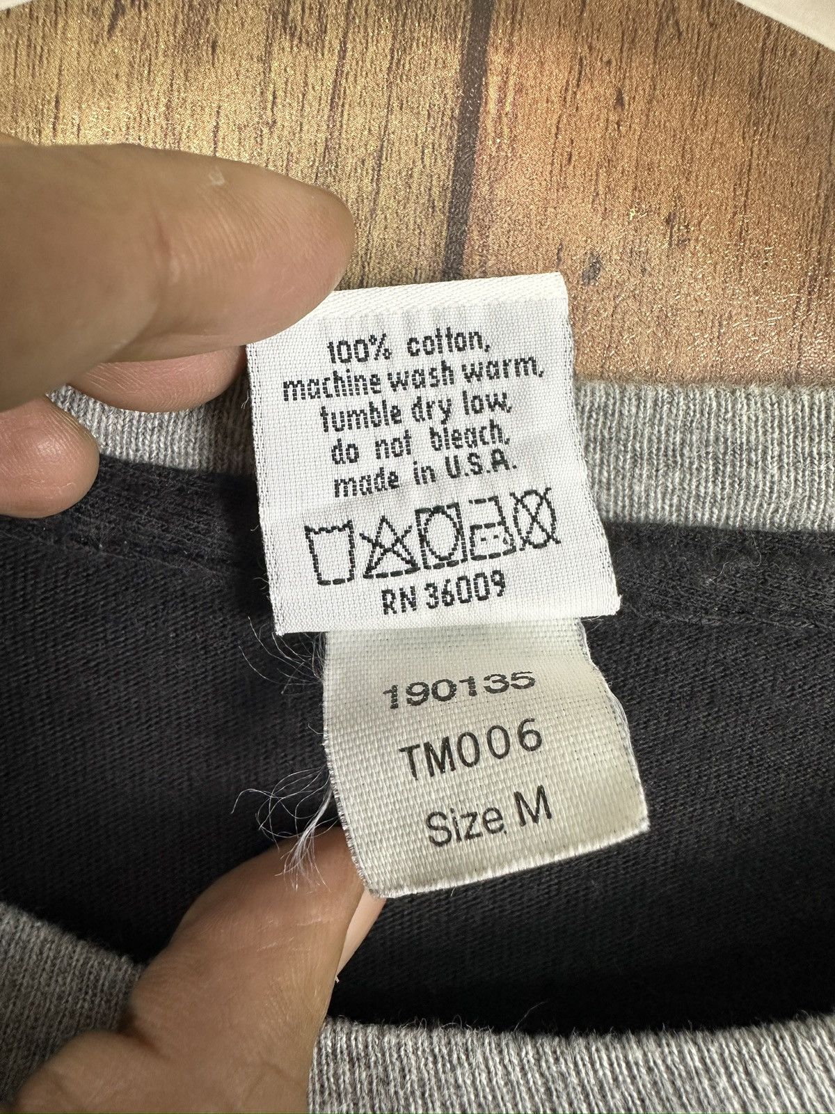 Calvin Klein Vintage Calvin Klein Jeans Spell Out Logo Tshirt A285 Size US M / EU 48-50 / 2 - 8 Thumbnail