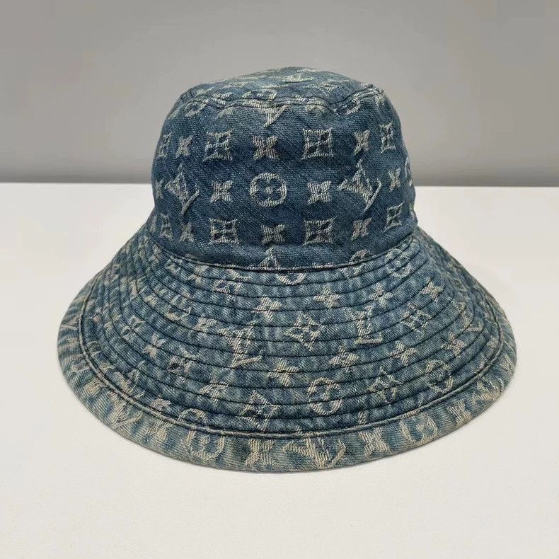 Louis Vuitton Louis Vuitton Fisherman's hat 2502-Nextarrow Size ONE SIZE - 1 Thumbnail