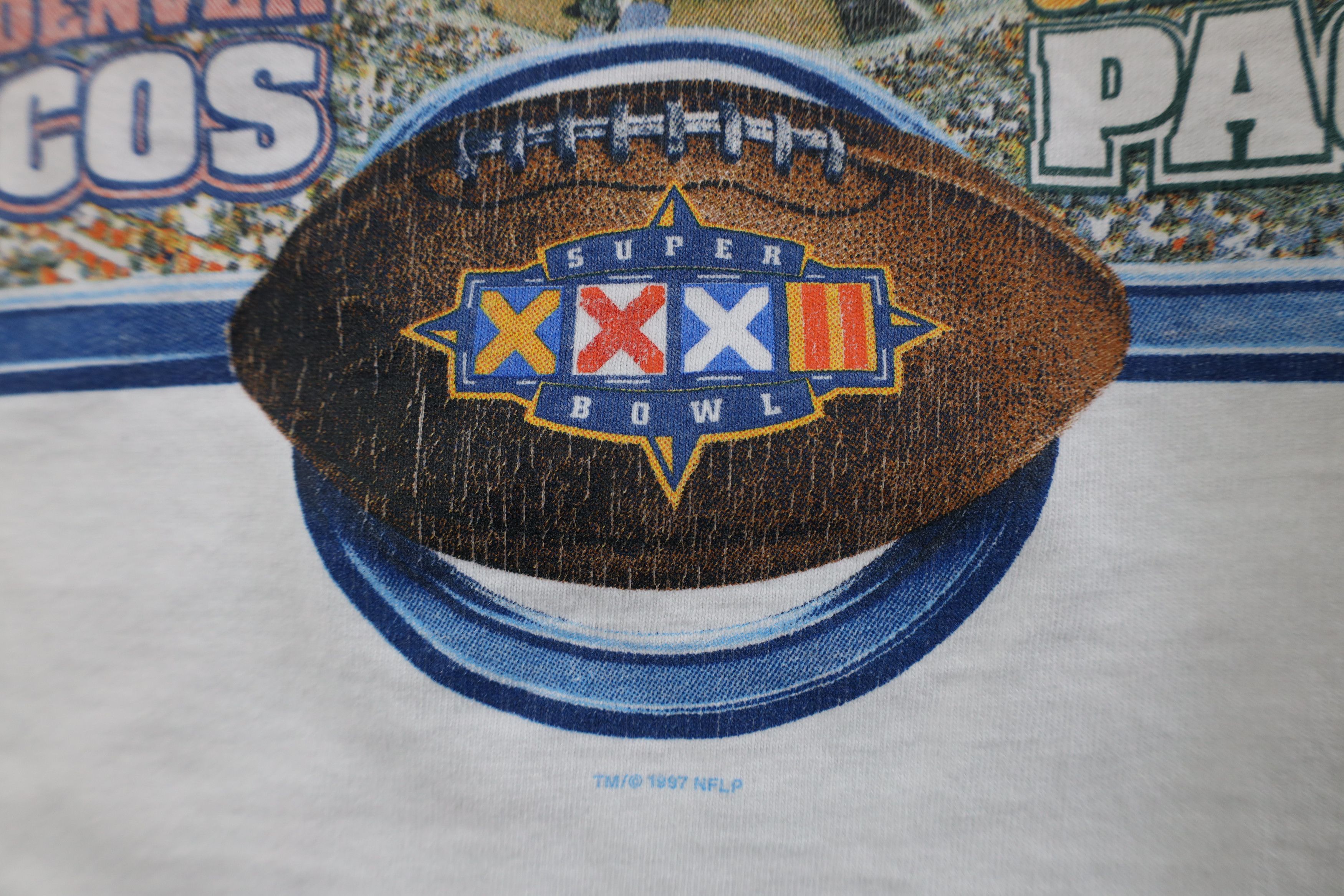 Starter Vintage 90s Starter XXXII Denver Broncos Football T-Shirt Size US L / EU 52-54 / 3 - 11 Thumbnail