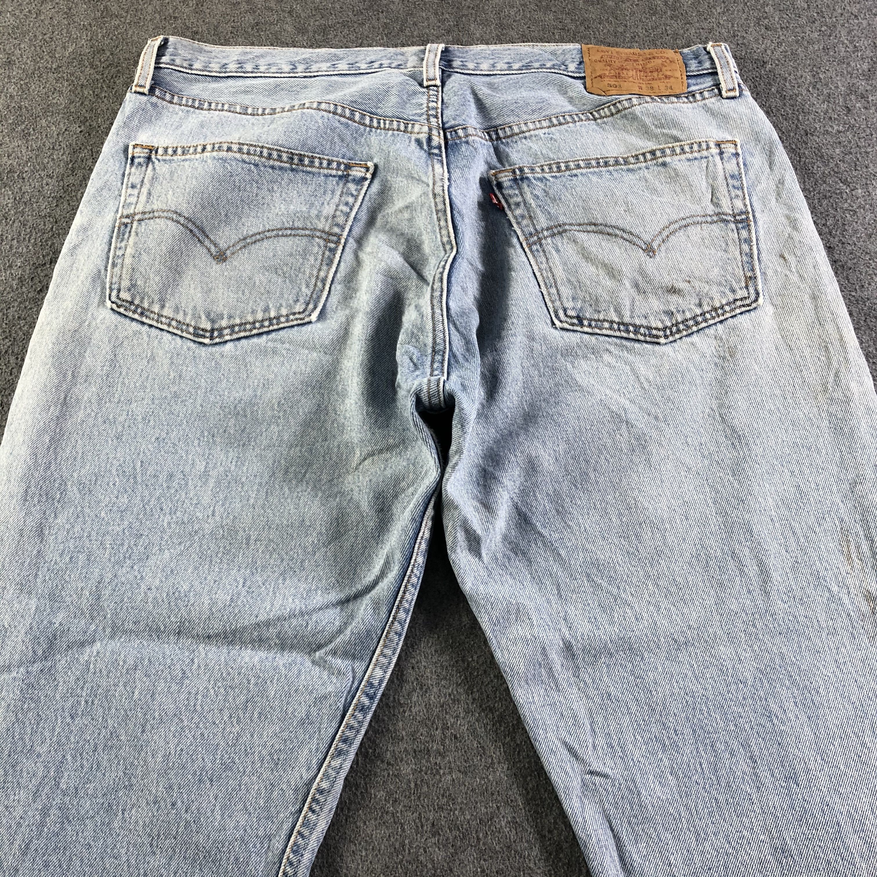 Levi's Vintage Light Wash Levis 501 Jeans-J4493 Size US 37 - 4 Thumbnail
