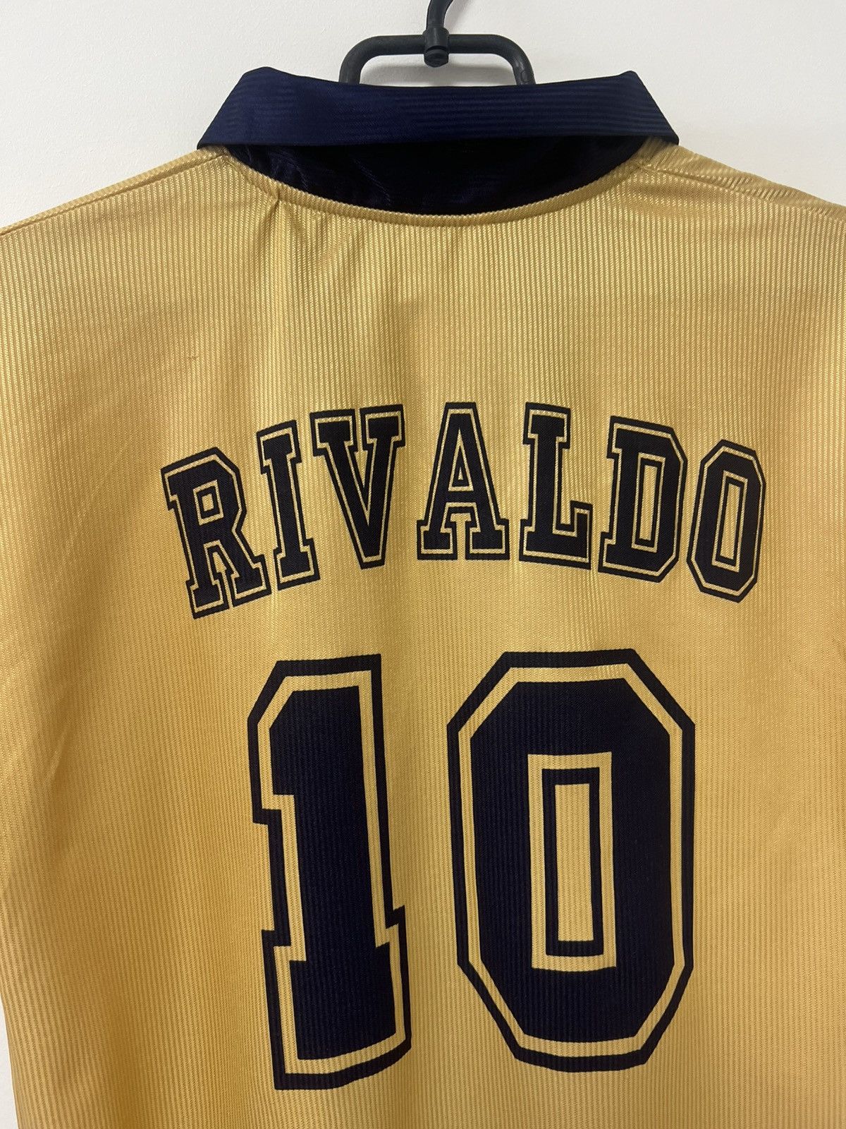 Vintage Vintage Barcelona 2002/2003 Jersey Rivaldo Football Shirt M Size US M / EU 48-50 / 2 - 7 Thumbnail