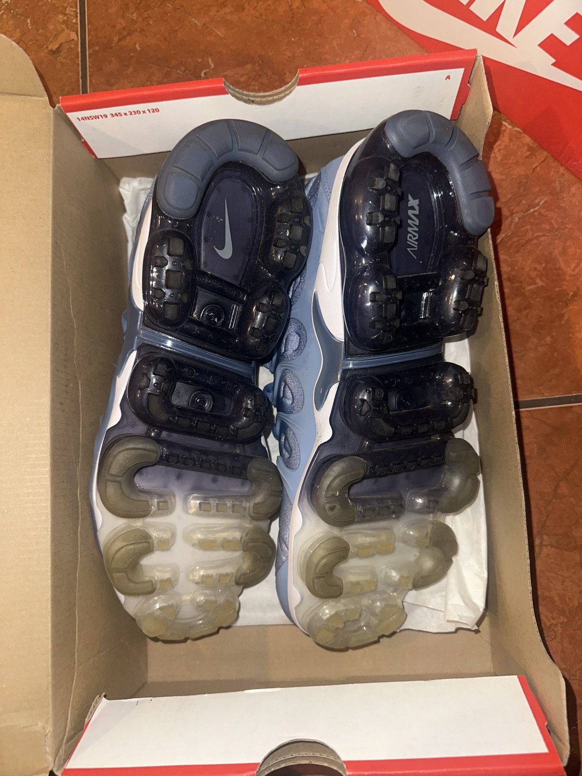 Nike Nike Air Vapormax Plus Size US 11 / EU 44 - 2 Thumbnail