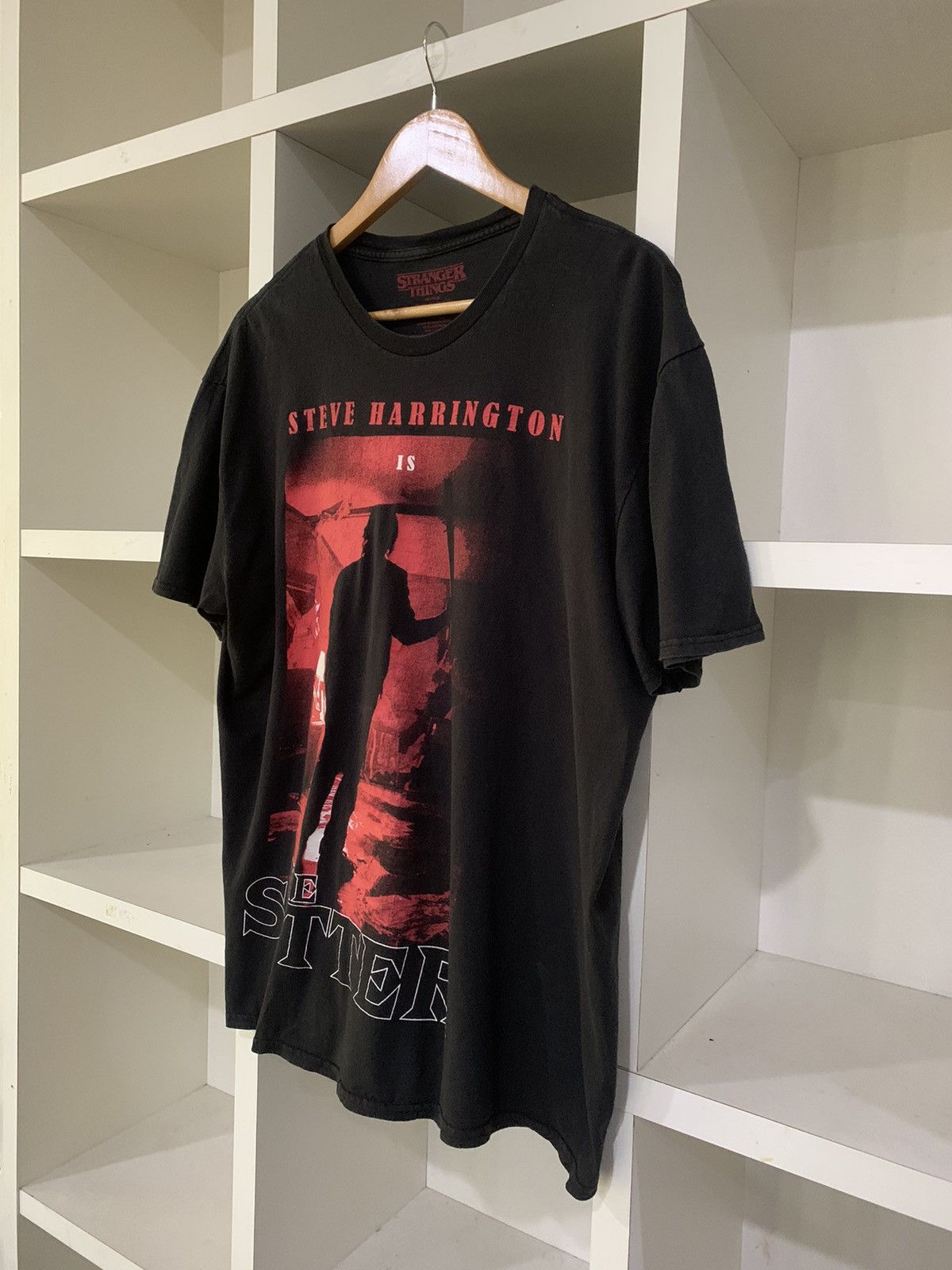 Vintage Stranger Things Movie - The Sitter Tee Size US L / EU 52-54 / 3 - 3 Thumbnail