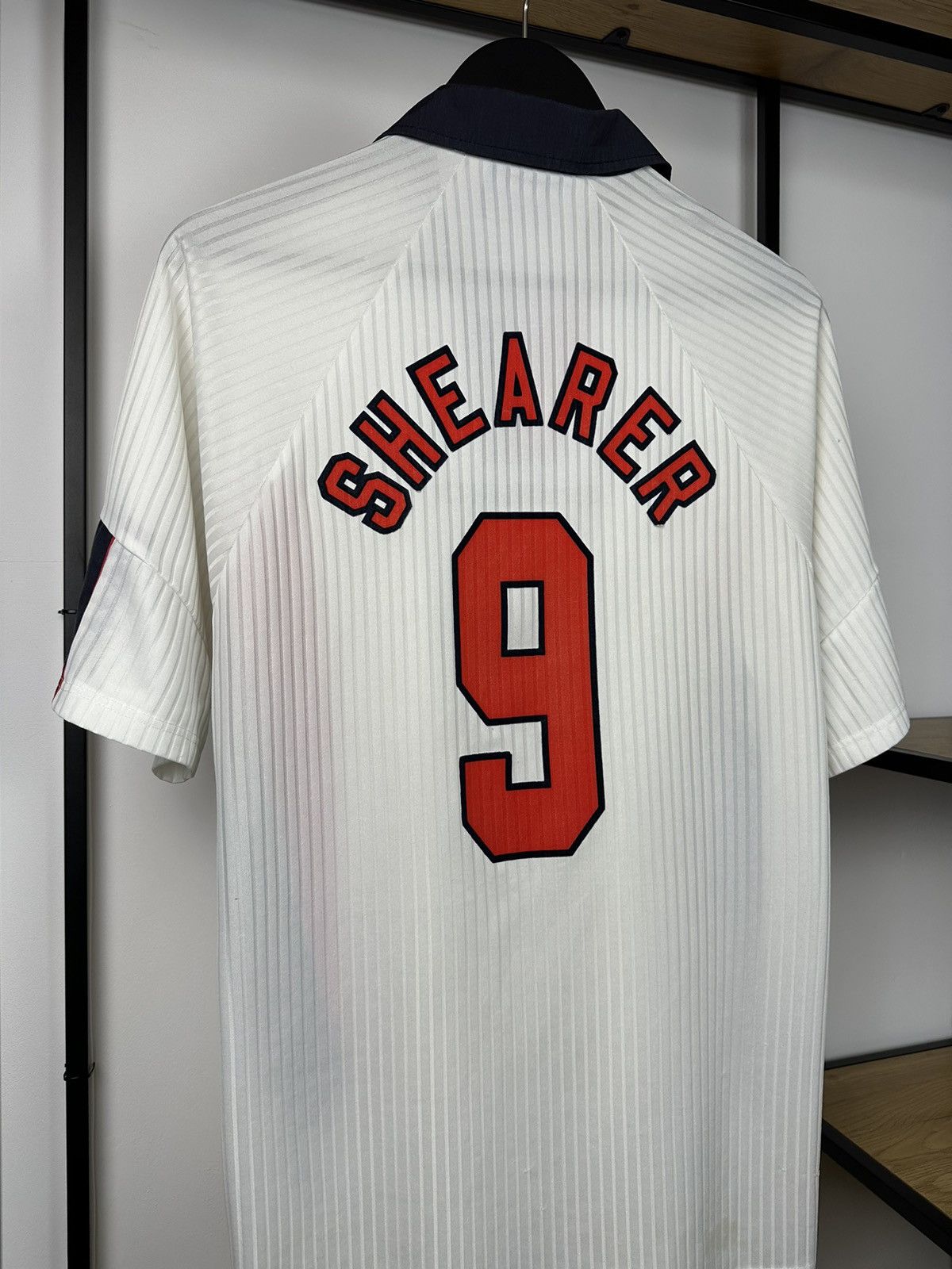 Umbro Vintage 1997-1999 England Umbro #9 Shearer Jersey Home Kit L Size US L / EU 52-54 / 3 - 17 Thumbnail