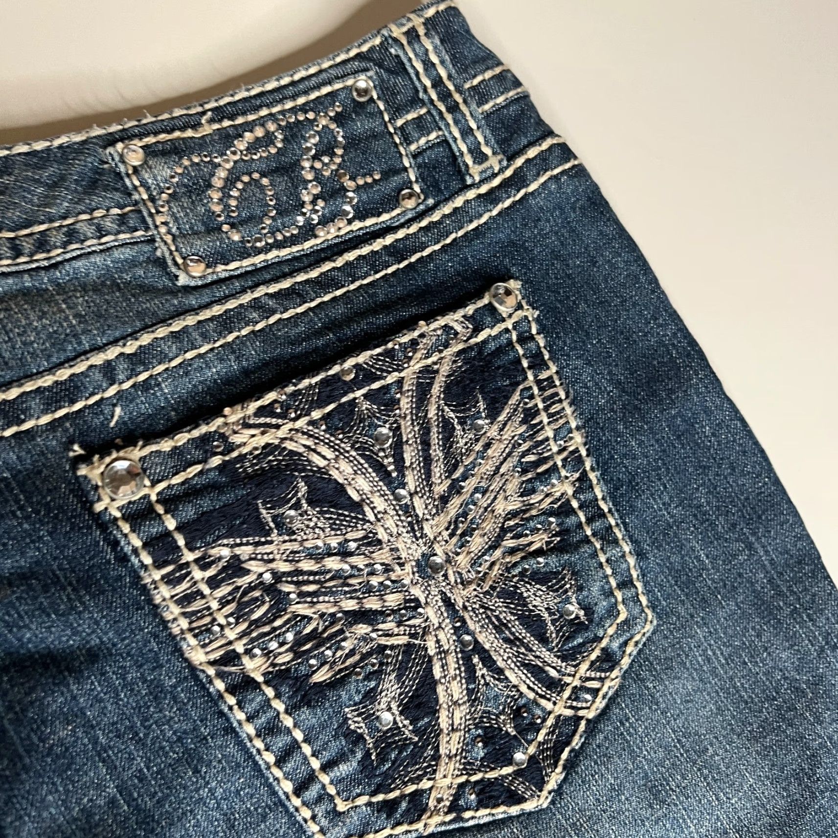 Vintage Code Bleu Jeans Marielle Slim Straight Women’s 14 / 31 Blue Rhinestone Embellishments Denim Straight Jeans Size 36" / US 14 / IT 50 - 6 Thumbnail