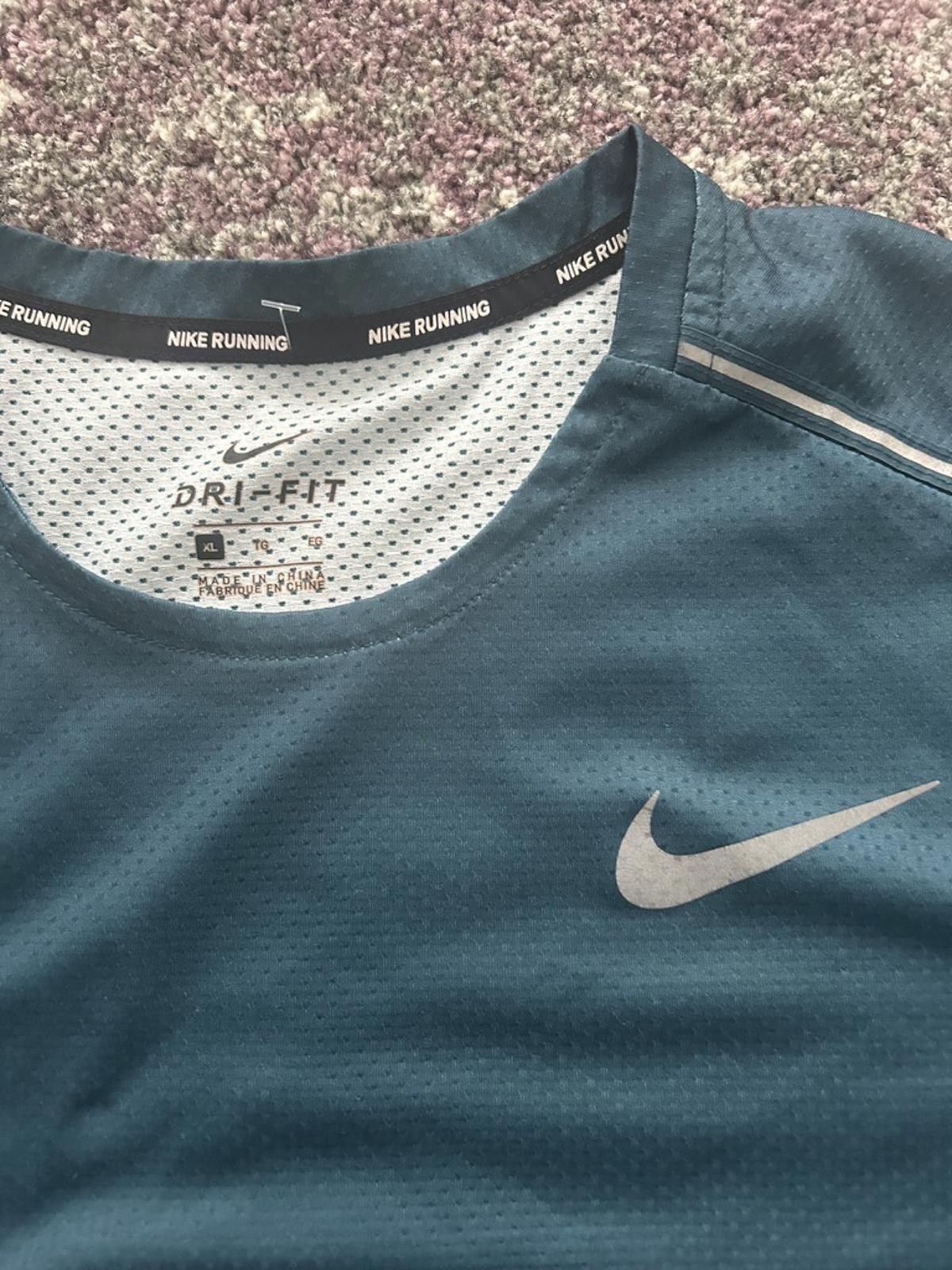 Nike Nike Dri-FIT Running Tee – Sunset Gradient Size US XL / EU 56 / 4 - 2 Thumbnail