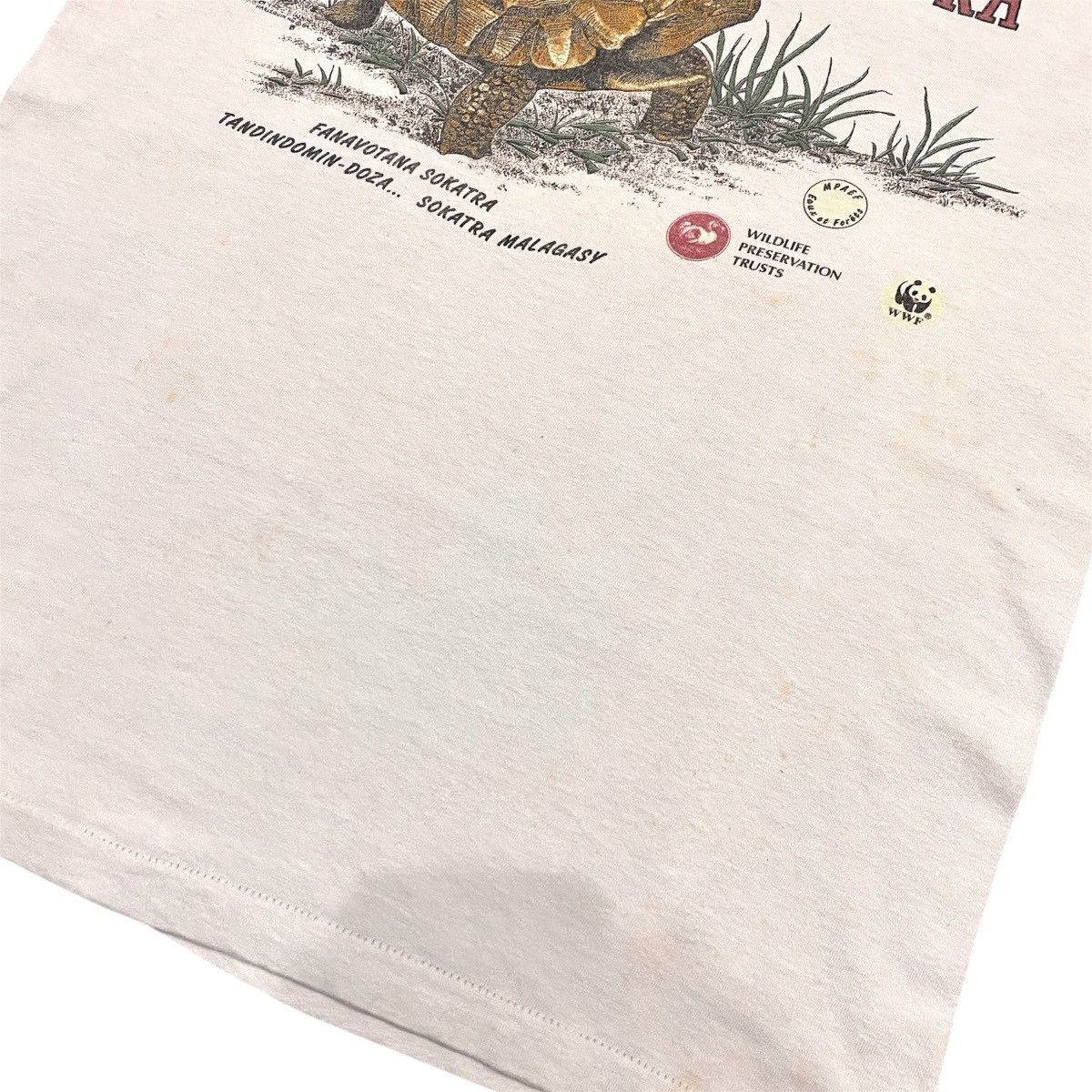 Habitat Vintage 90s World Wildlife Fund WWF Projet Angonoka Tshirt Size US S / EU 44-46 / 1 - 8 Thumbnail