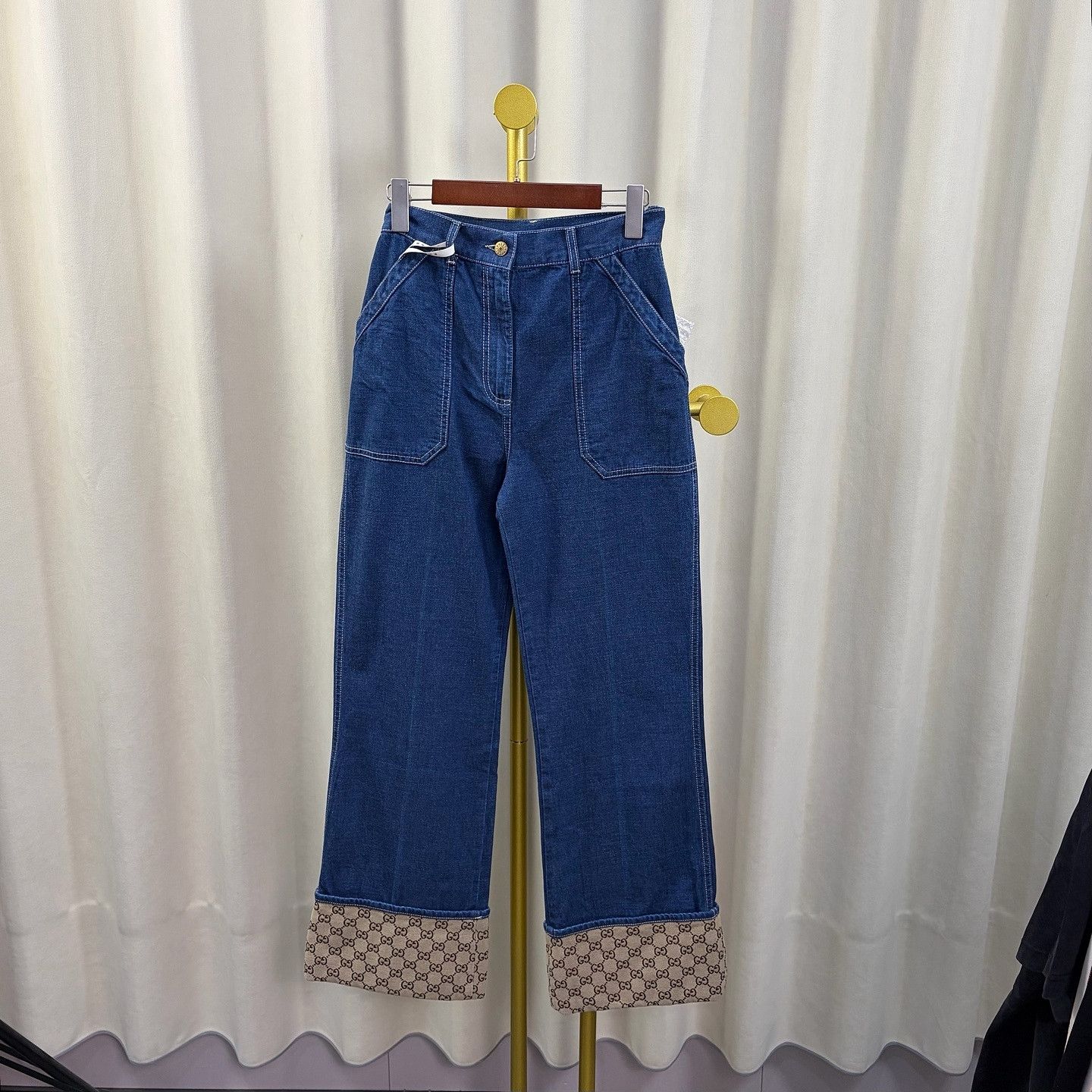 Gucci Gucci Monogram Cuff Jeans Size 25 Size 25" / US 0 / IT 36 - 1 Thumbnail
