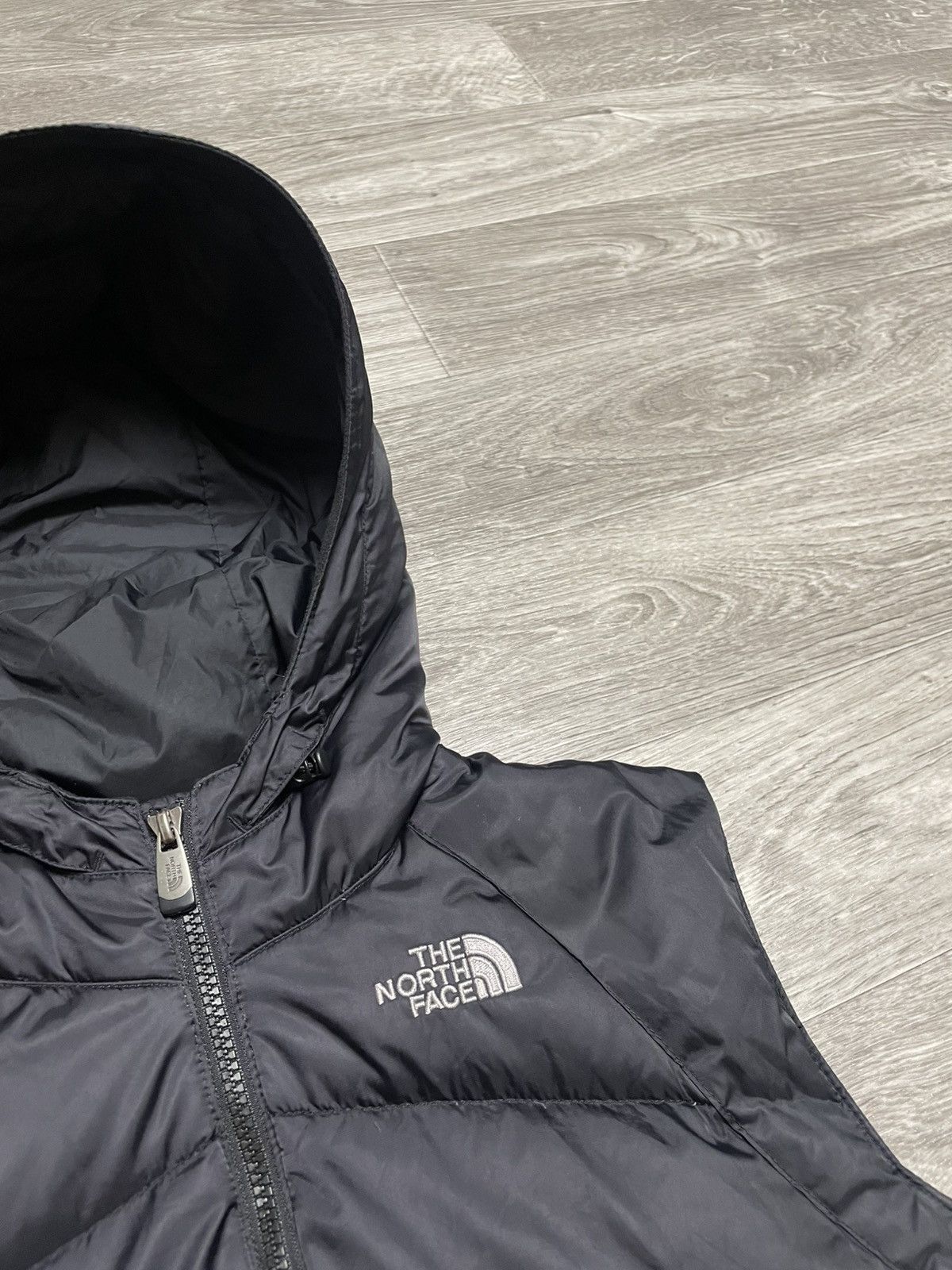 The North Face The North Face 550 Goose Down Vest Black Hooded Puffer Size M / US 6-8 / IT 42-44 - 6 Thumbnail