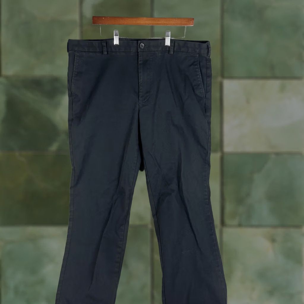 Brooks Brothers Brooks Brothers Clark Fit Chino Pants Flat Front 42x30 Black Mens Casual Dress Pants Size US 42 / EU 58 - 1 Thumbnail