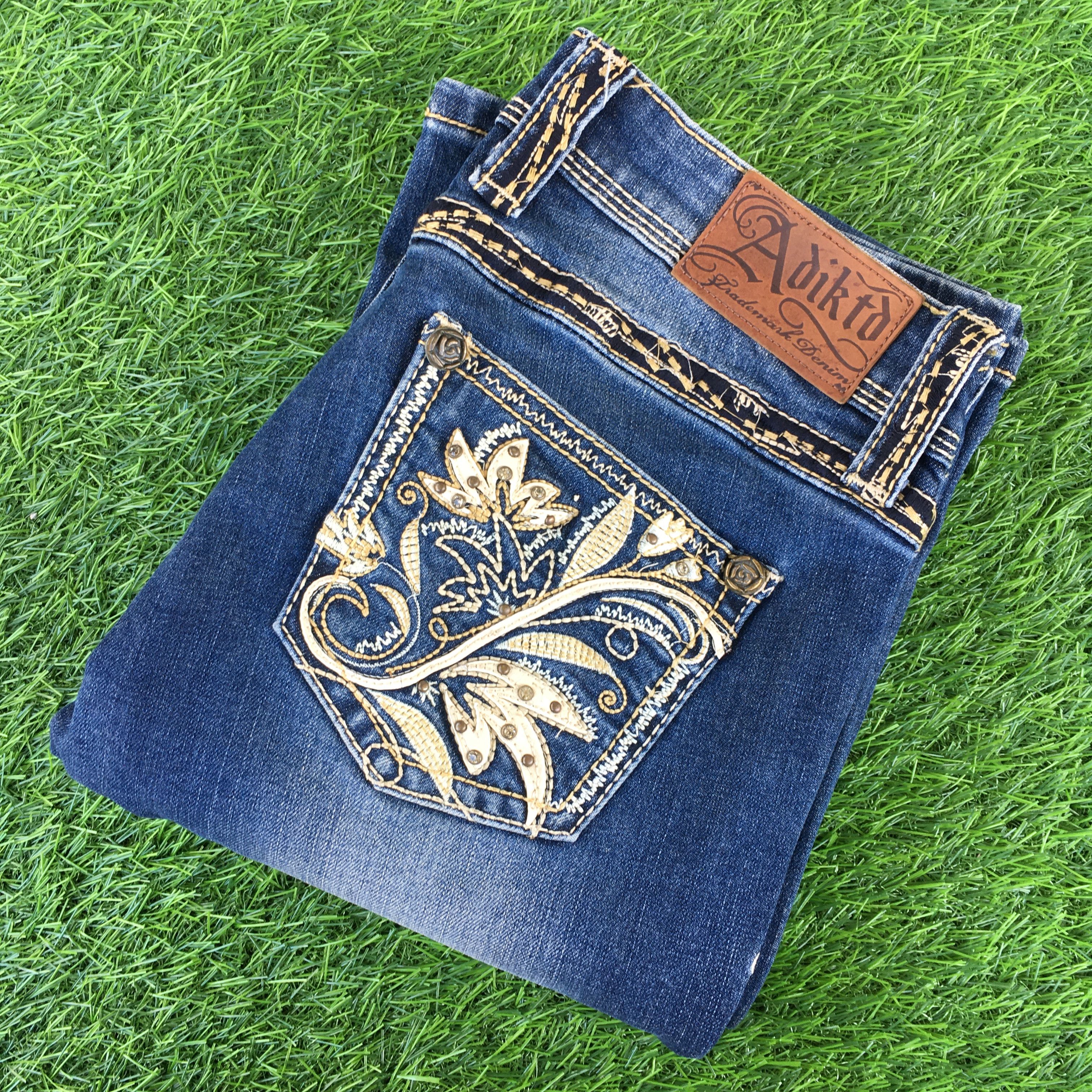 Japanese Brand Y2K medium blue wash 2000’s slim bootcut D-1056 Size 29" - 8 Thumbnail