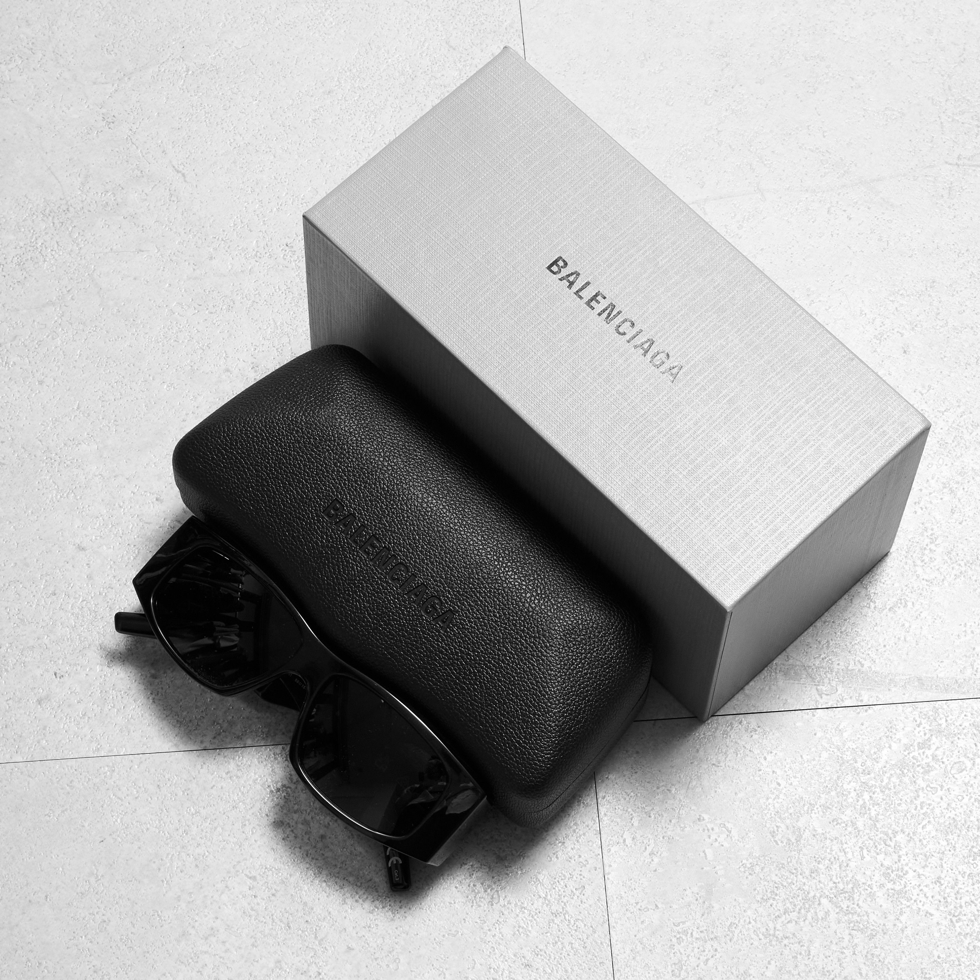 Balenciaga BALENCIAGA SUNGLASSES BB0100S 001 BLACK Size ONE SIZE - 6 Thumbnail