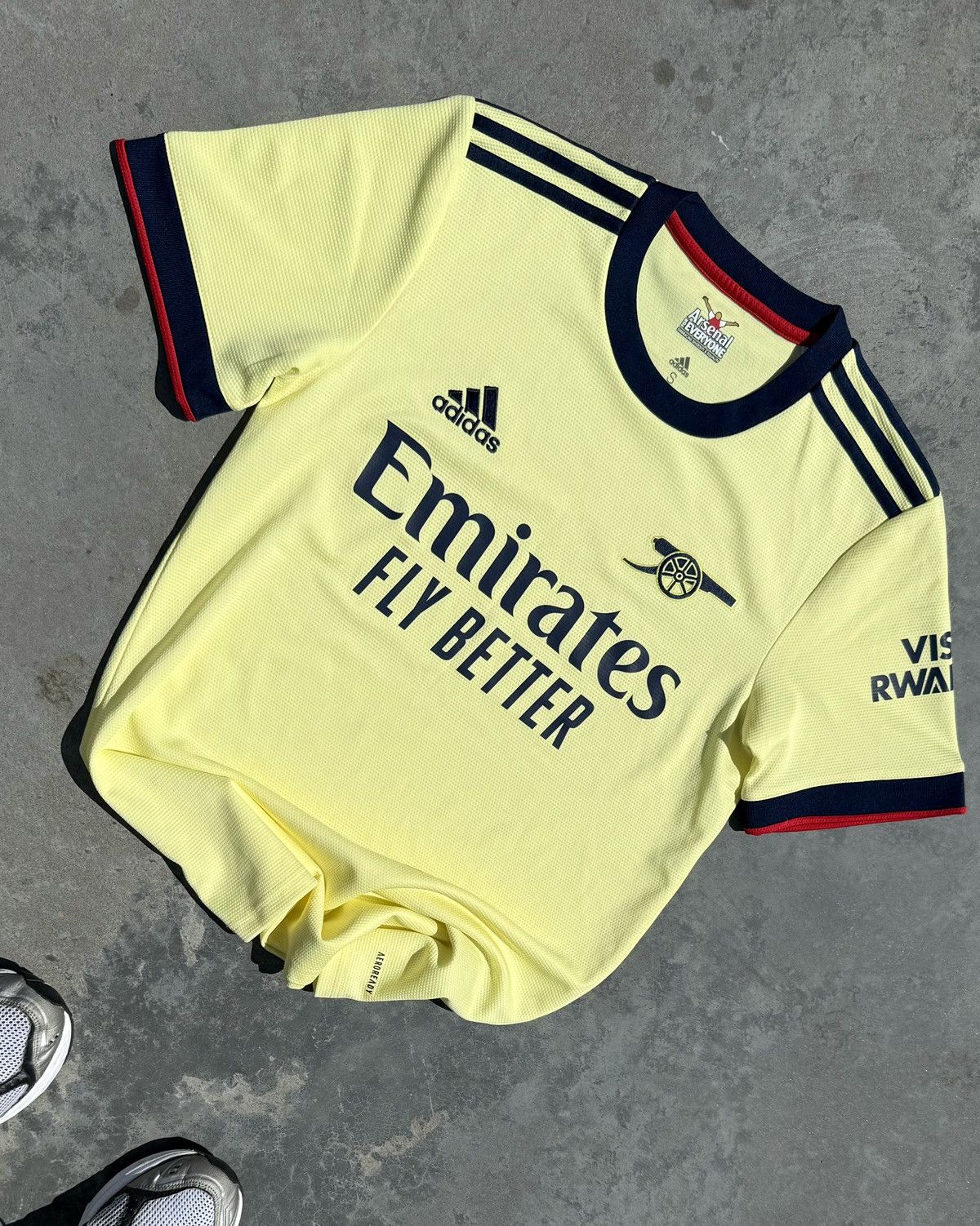 Adidas Arsenal London 2021 Soccer Football Blokecore Y2K Jersey Size US S / EU 44-46 / 1 - 2 Thumbnail