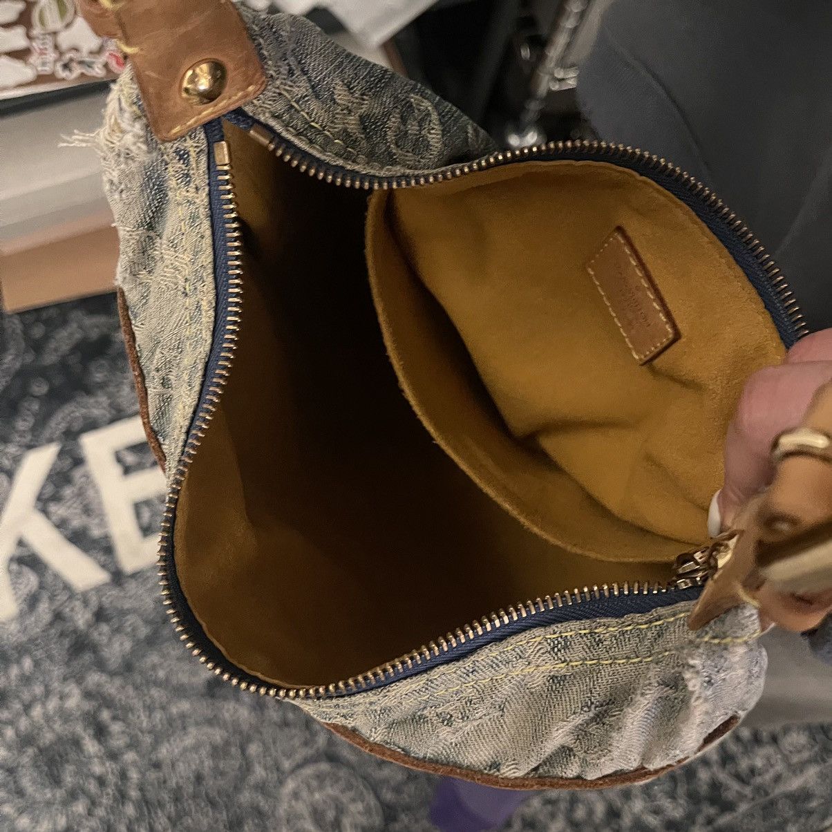 Louis Vuitton × Vintage Louis Vuitton Baggy PM Monogram Denim Shoulder Bag Size ONE SIZE - 12 Thumbnail