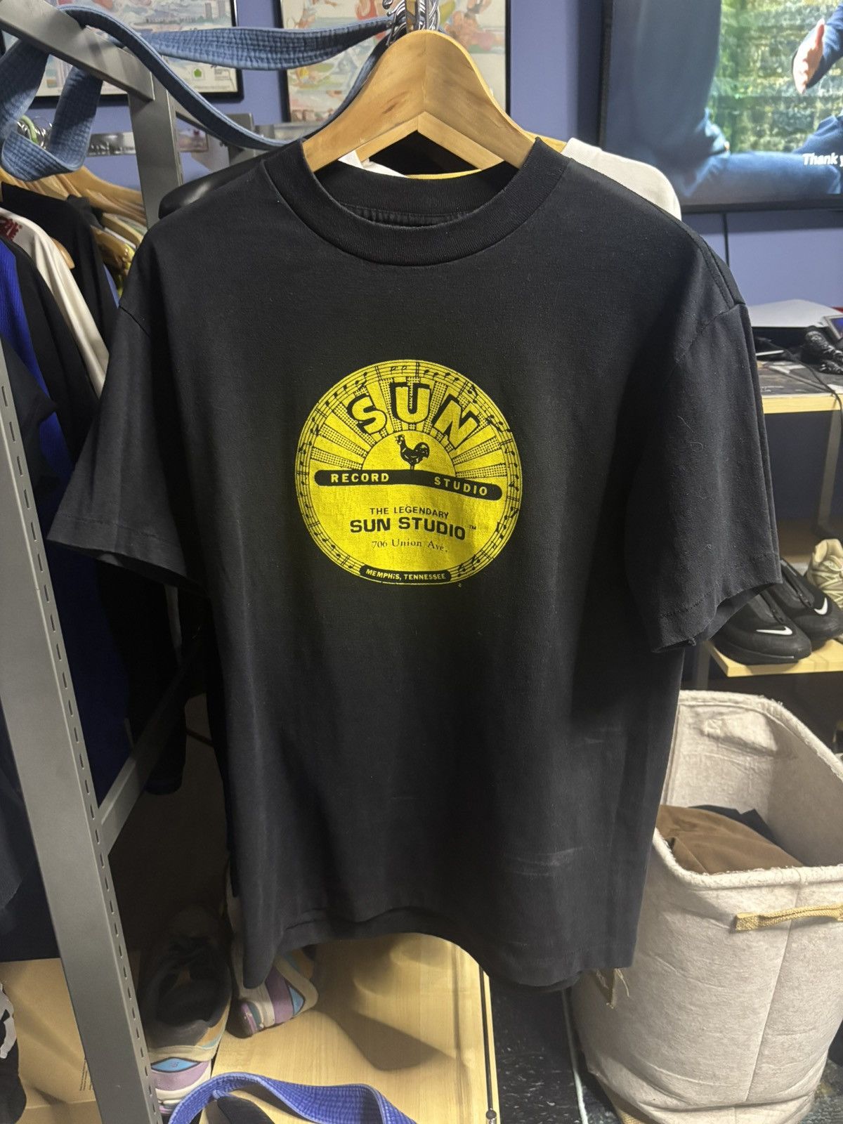Vintage Vintage Memphis Suns Record Store Tee Size US L / EU 52-54 / 3 - 1 Thumbnail