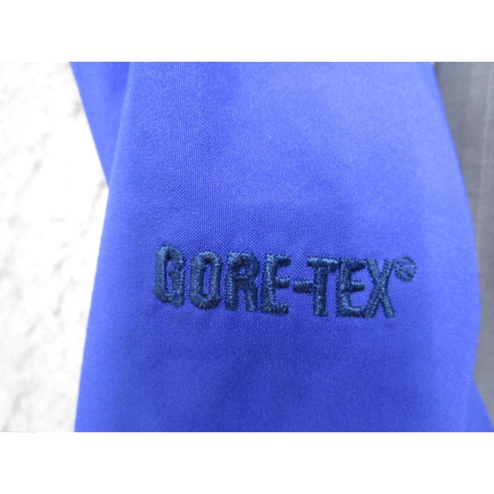 Vintage Performance Jacket Mens Large Blue Waterproof Hooded Cycling Rain Windbreaker Size US L / EU 52-54 / 3 - 5 Thumbnail