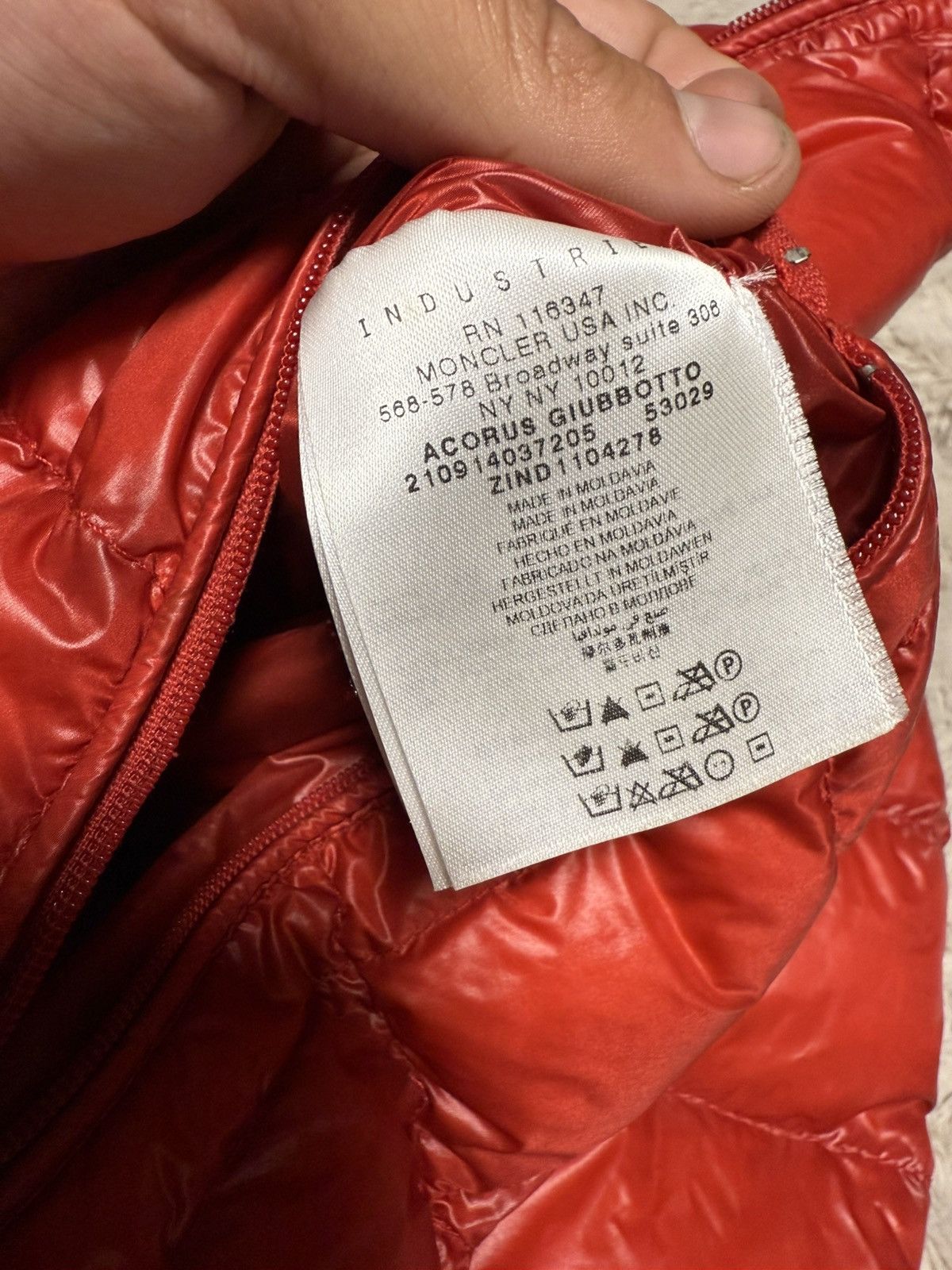 Moncler Moncler acorus red down jacket Size US S / EU 44-46 / 1 - 11 Thumbnail