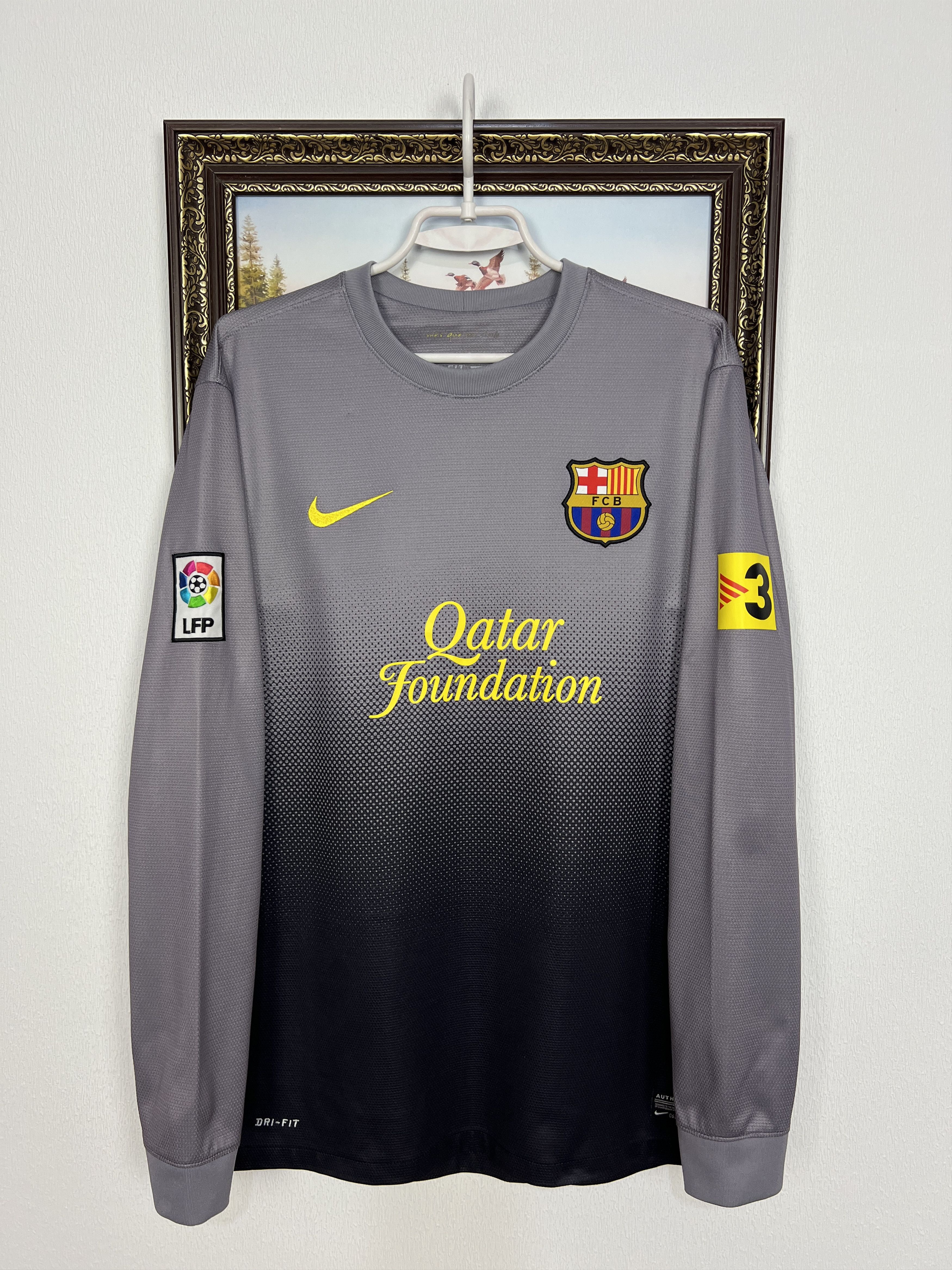 Nike Barcelona Goalkeeper football shirt Soccer Jersey Camiseta Size US M / EU 48-50 / 2 - 1 Thumbnail