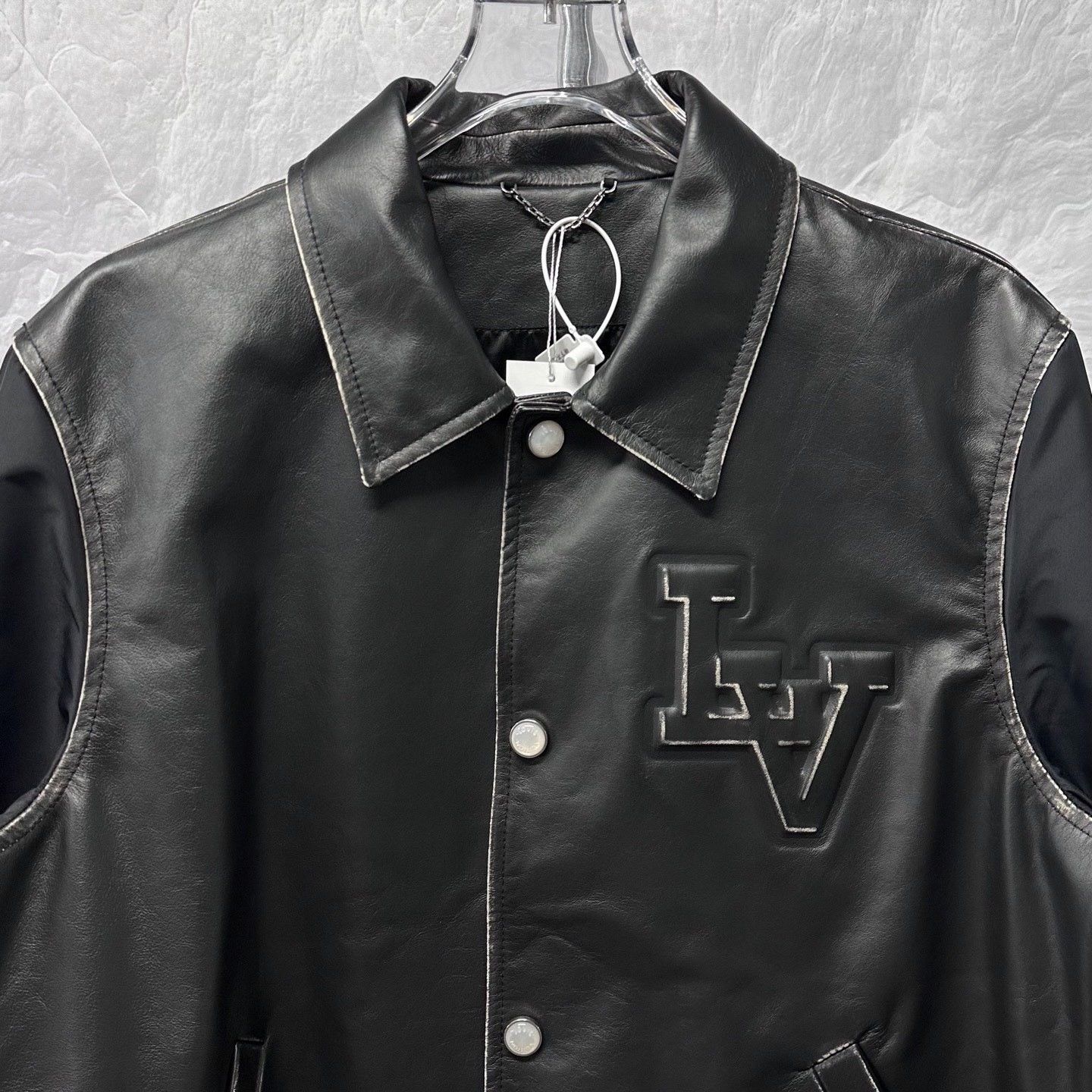 Louis Vuitton Louis Vuitton SS25 Embossed Distressed Leather Jacket Size US M / EU 48-50 / 2 - 2 Thumbnail