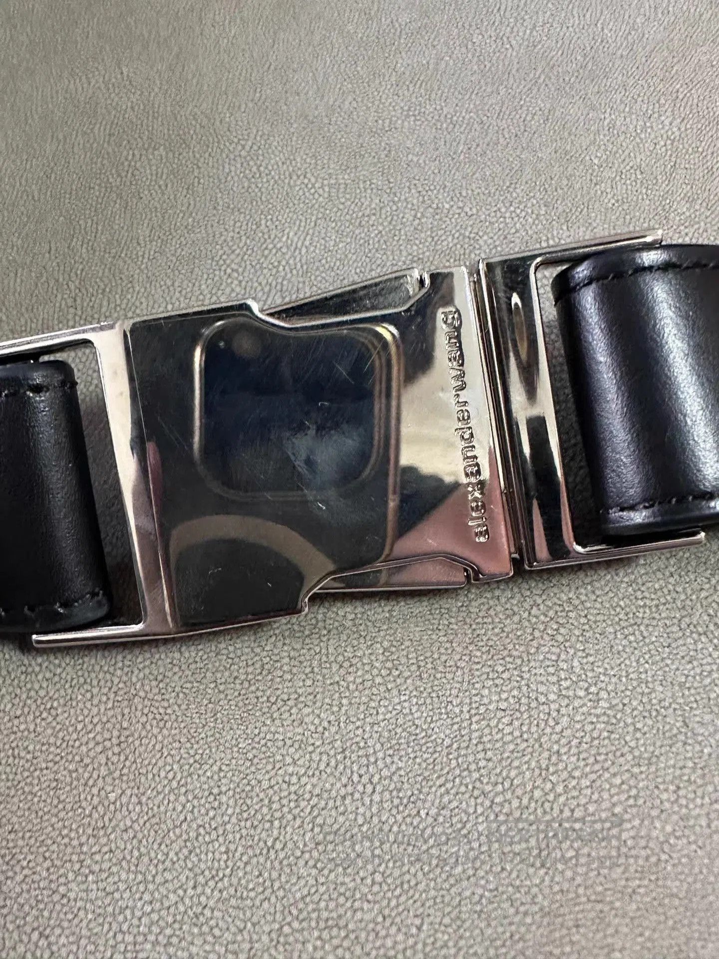 Alexander McQueen Black Leather Fanny Pack with Multiple Zippers and Chain. Size ONE SIZE - 7 Thumbnail