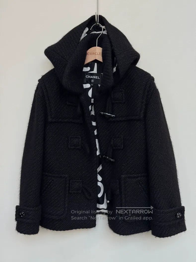 Chanel Chanel Black gold thread, alpaca wool, tweed horn buckle, Size XS / US 0-2 / IT 36-38 - 1 Thumbnail