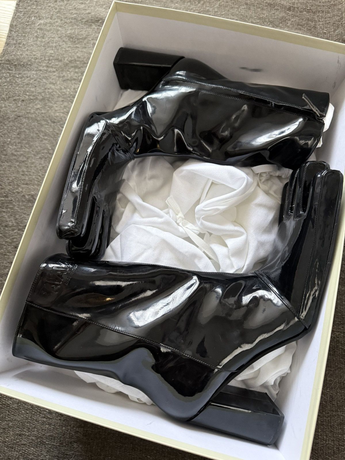 AVAVAV AVAVAV Finger Boots Black Patent Leather (EU 42) Size US 8.5 / EU 41-42 - 2 Thumbnail