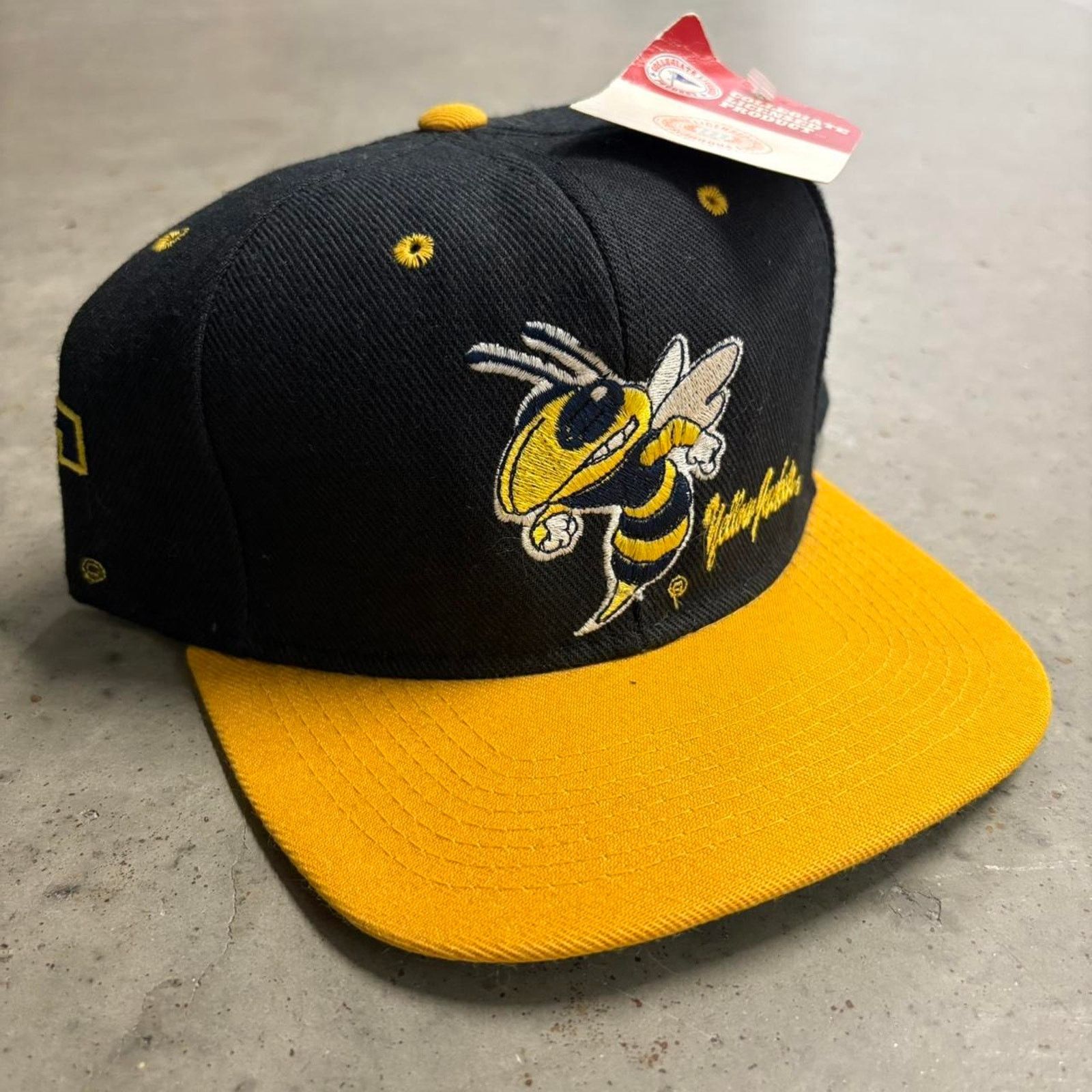 Colosseum Athletics × NCAA × Vintage Crazy NWT Vintage 90s Colosseum Athletics Georgia Tech Hat Size ONE SIZE - 1 Thumbnail