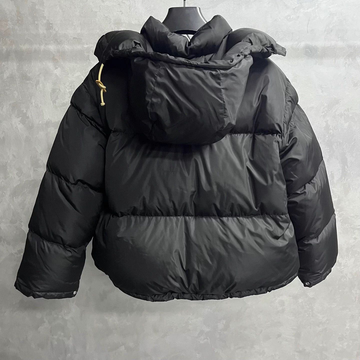 Gucci Gucci black solid color logo embroidered down jacket Size S / US 4 / IT 40 - 2 Thumbnail