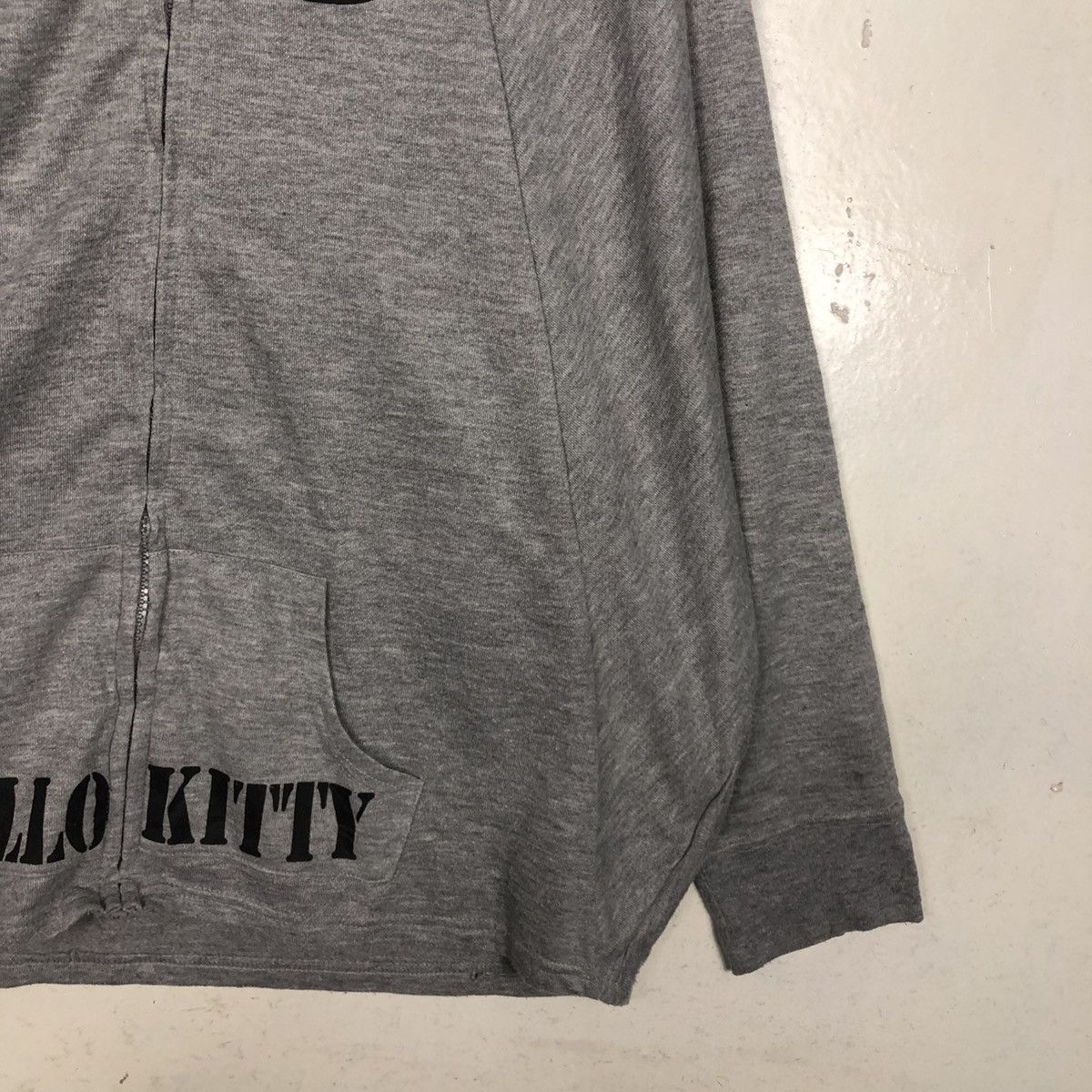 Japanese Brand 📌Zipper Jacket Sweater Hoodie Hello Kitty Cartoon Big Logo Size US L / EU 52-54 / 3 - 7 Thumbnail