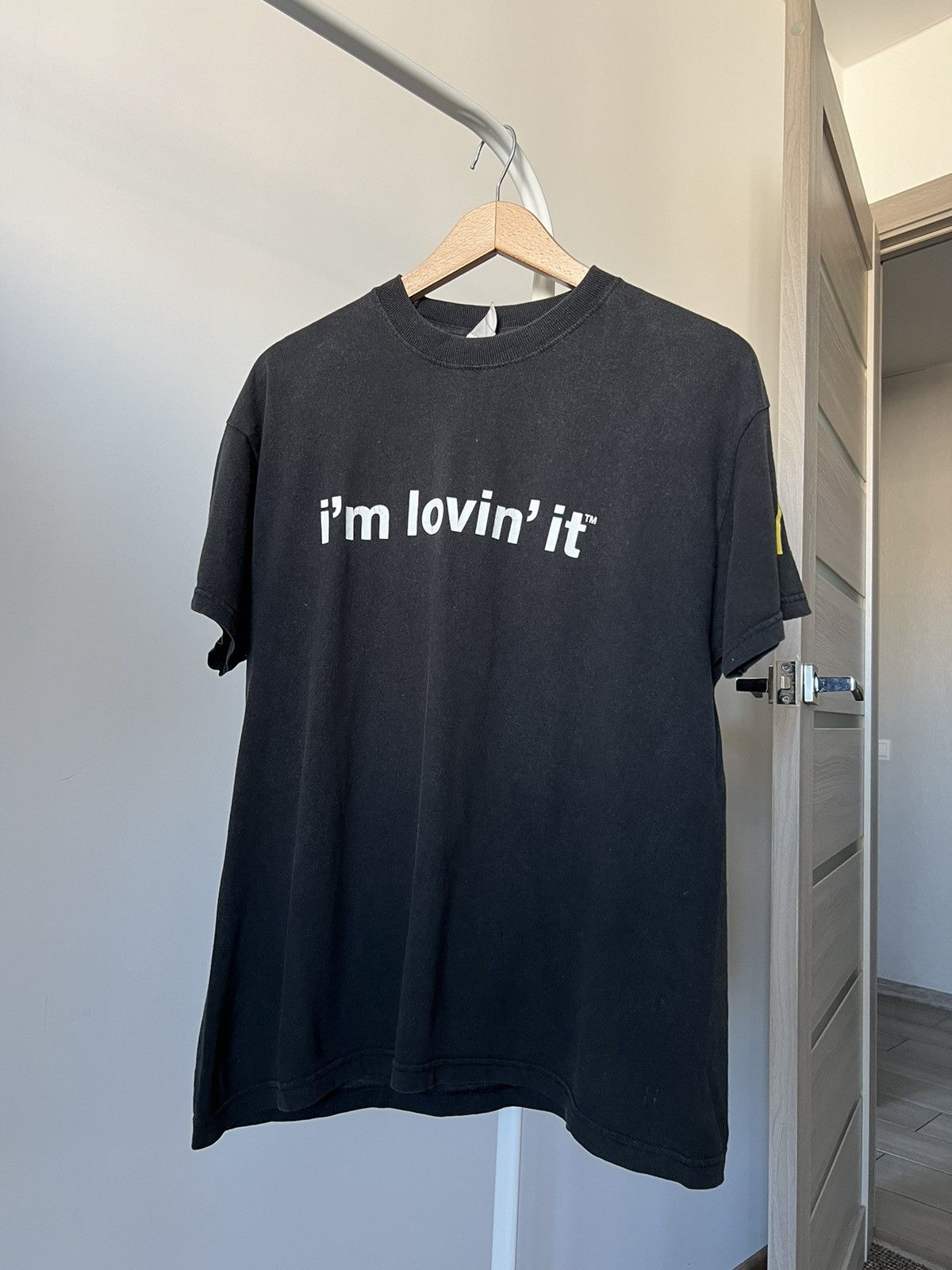 Band Tees Vintage 00s ADULT " IM LOVIT IT McDonald " FUNNY BuyTee Size US M / EU 48-50 / 2 - 8 Thumbnail