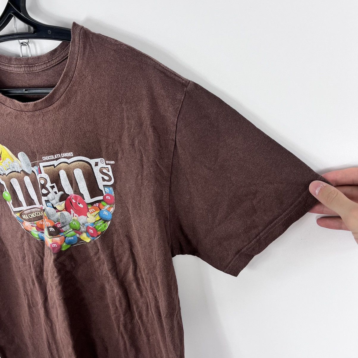 Vintage Vintage M&M’s T-Shirt Y2K Big Logo Brown Size L Size US L / EU 52-54 / 3 - 3 Thumbnail